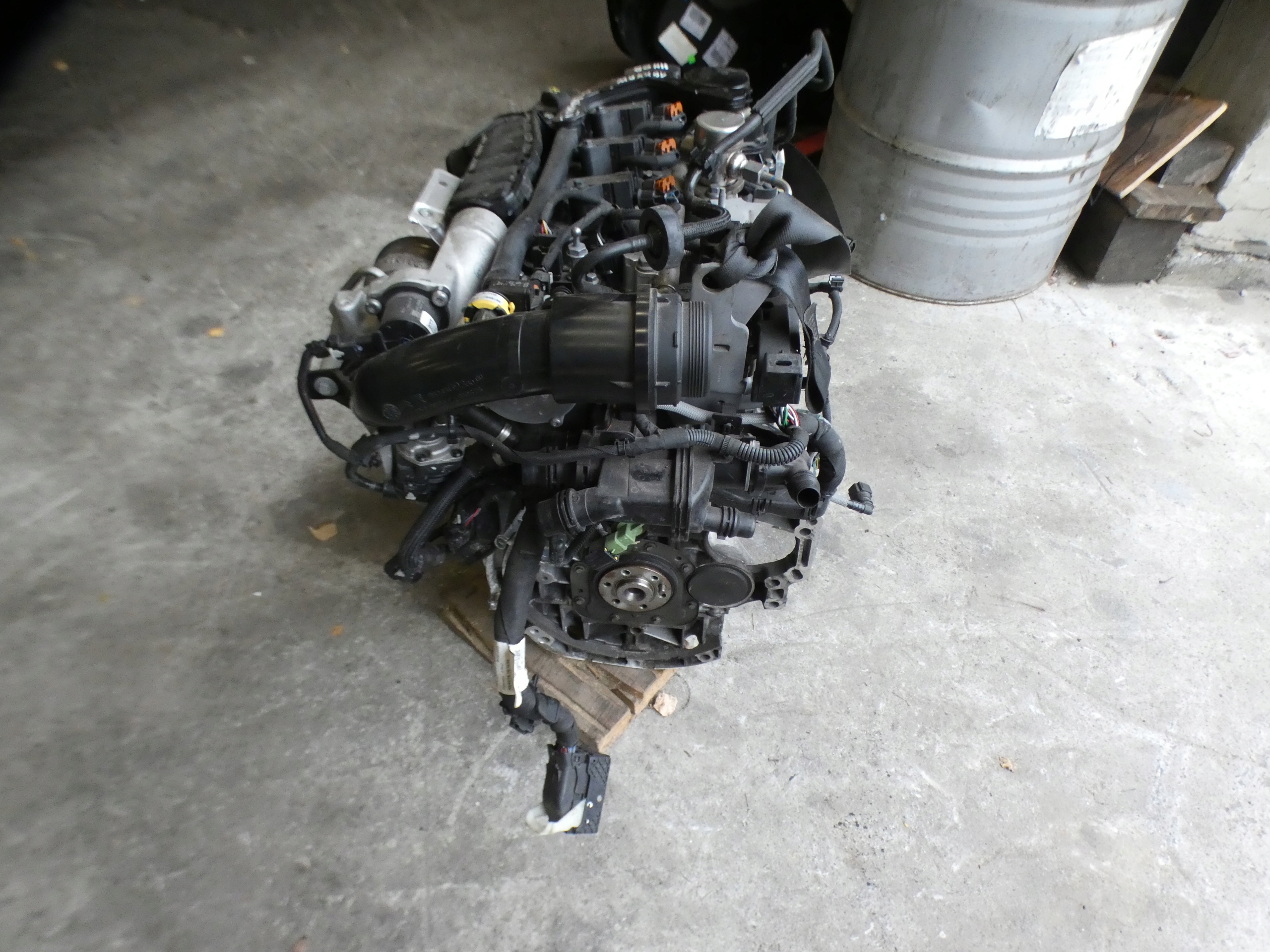 Psa engine 1.2 THP HNO5 10XV AW complete