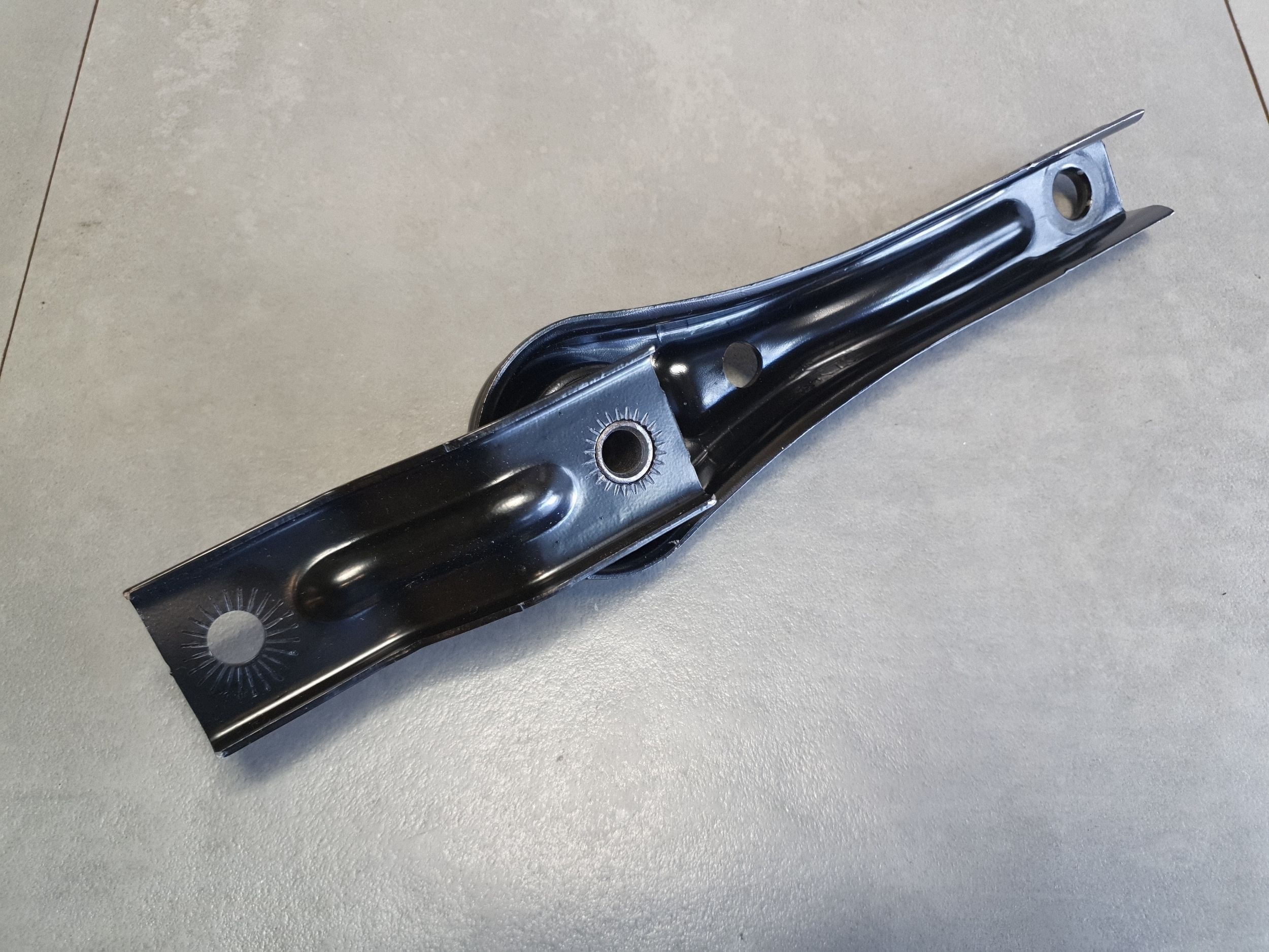 Audi A3 8Y gearbox mount 5Q0199855N
