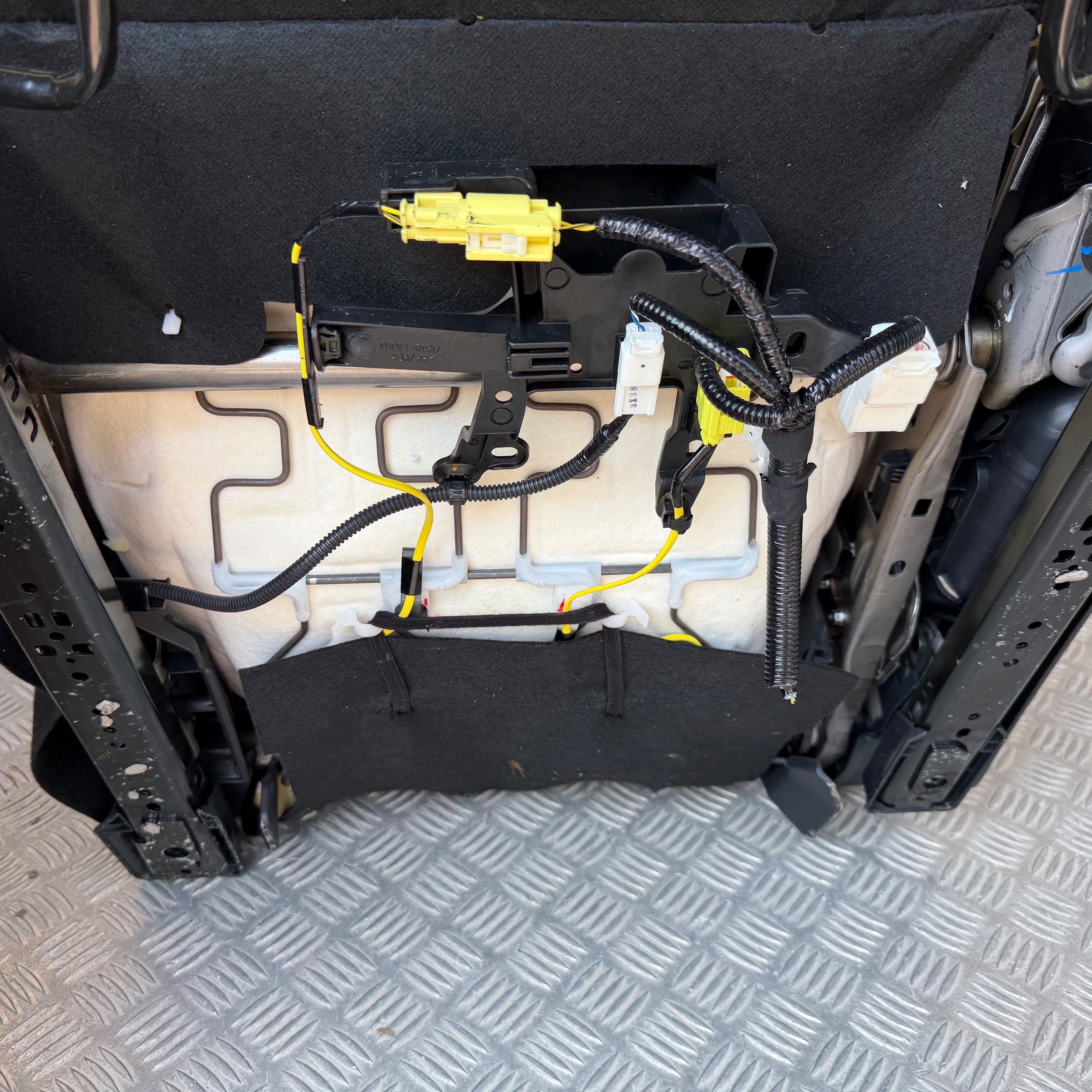 Siège KOMPLET TOYOTA C-HR II 2024 ROK