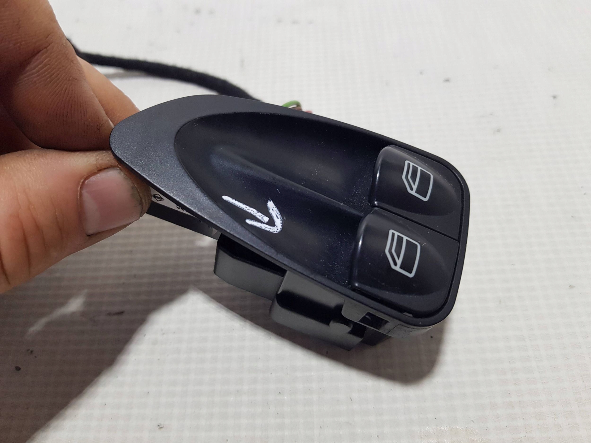 switch PANEL of the window left driver´s MERCEDES SL R230 W230 UK