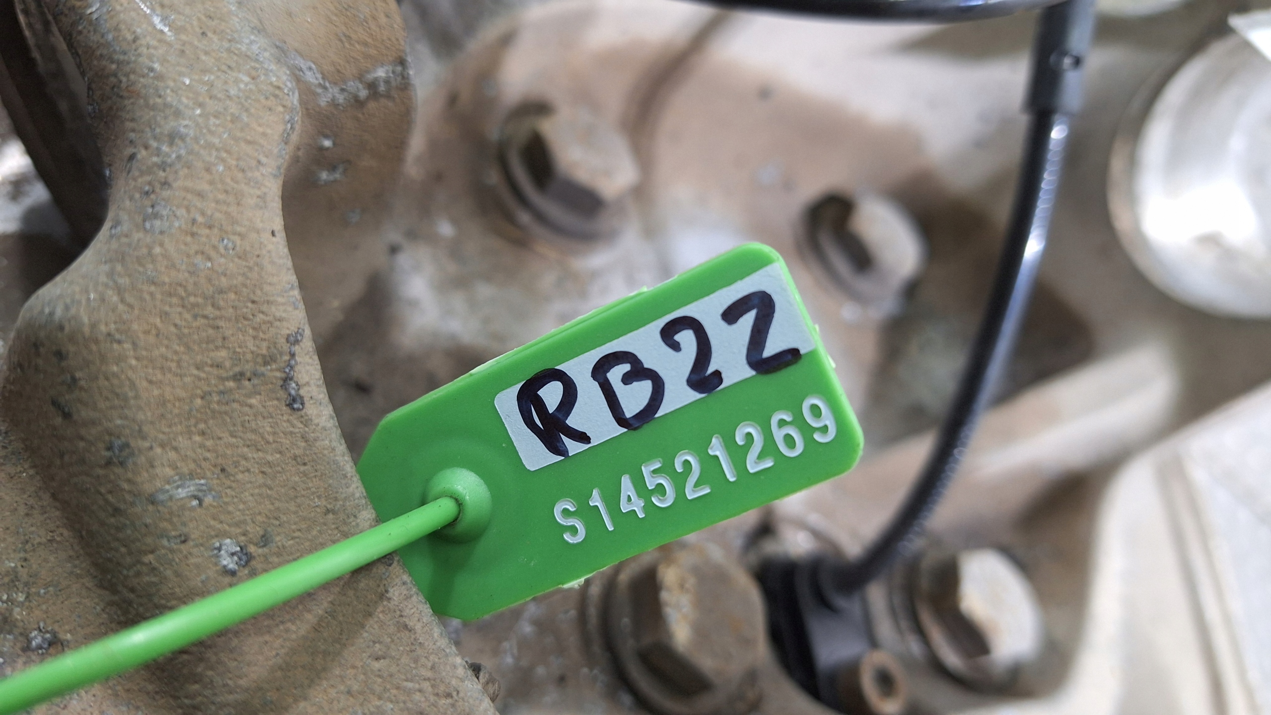 Mozzo FUSELLO perno mozzo sinistra Anteriore 6764443 BMW E81 E87 E90 E91 E92 E93