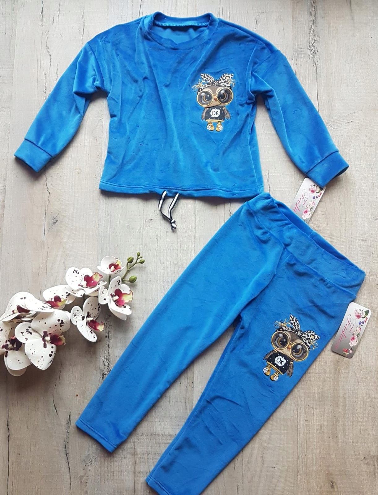 Komplet welurowy dla dziewczynki r 116 Marka Inna marka