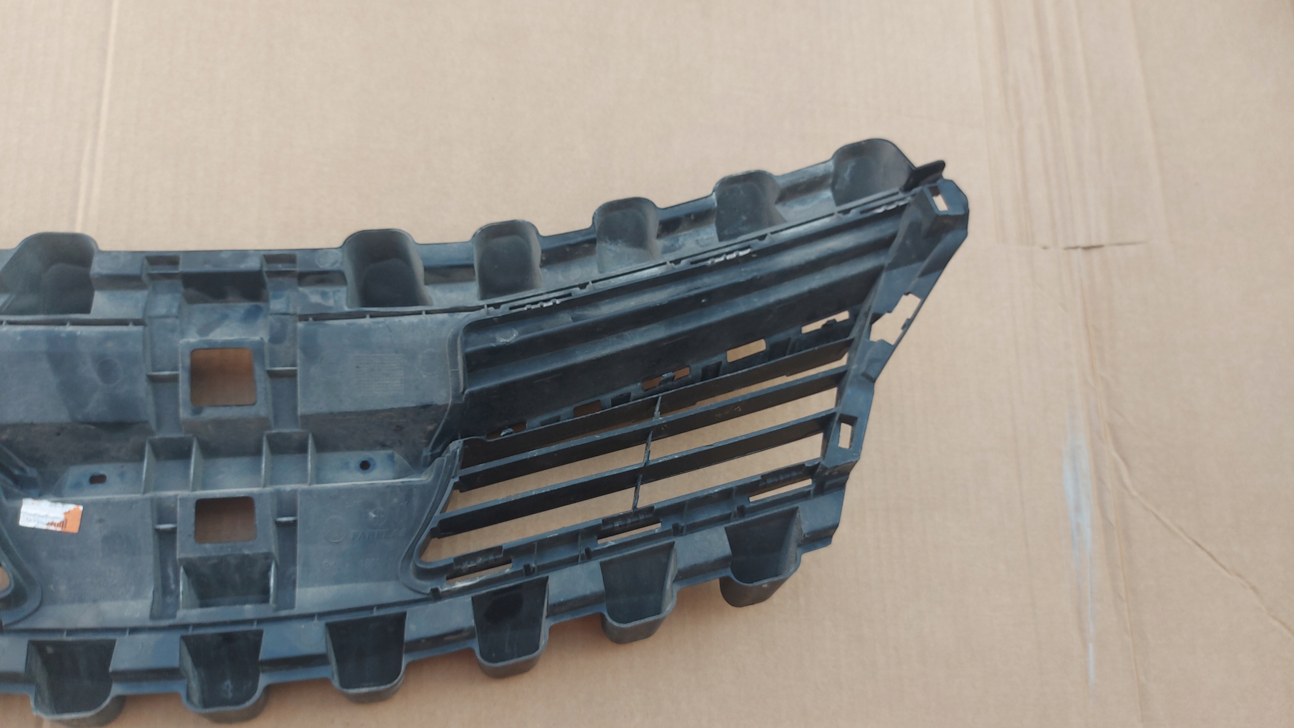 pillar support grill supports front TOYOTA VERSO LIFT 13