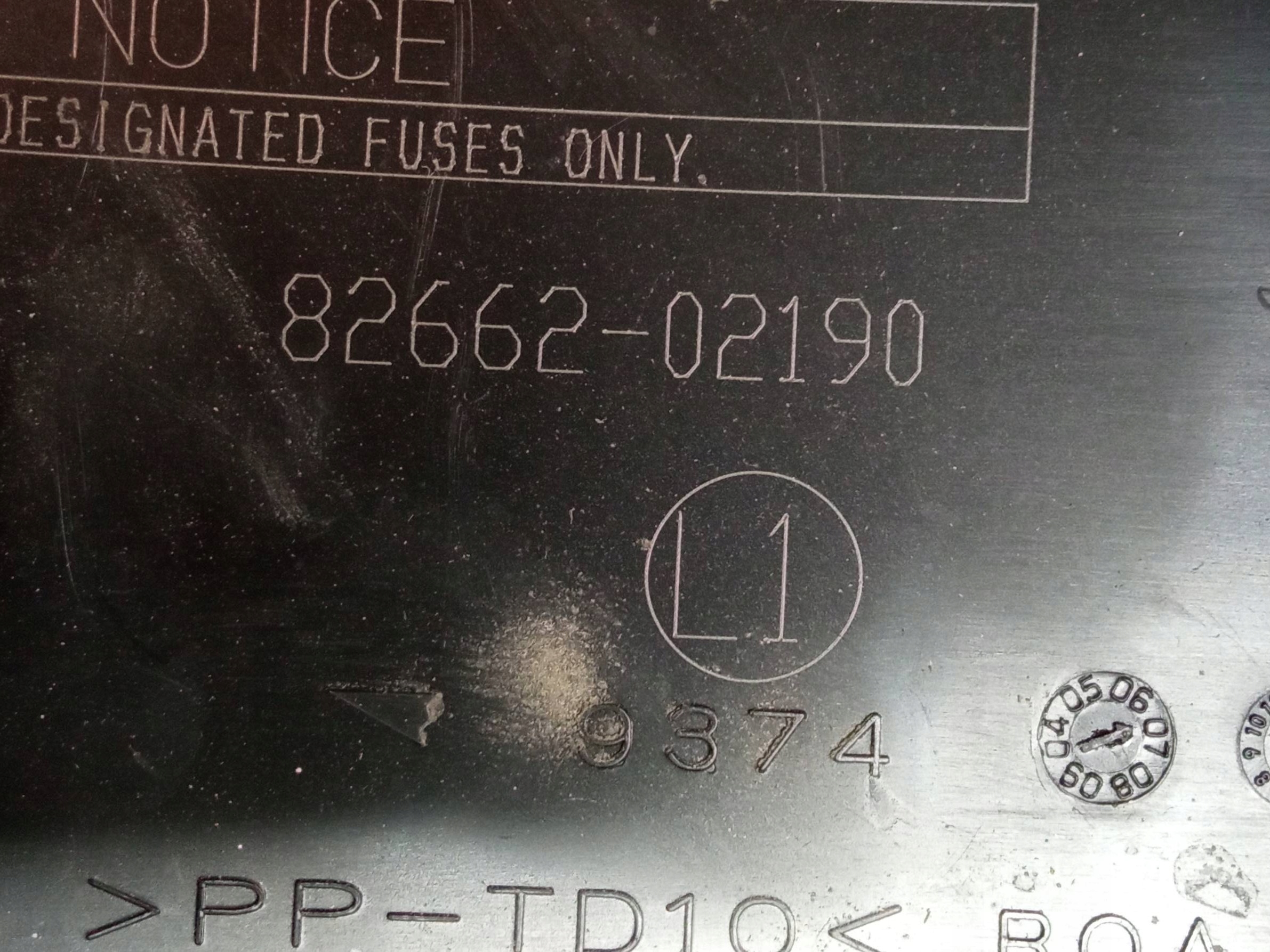 Module fusibles 82662-02190 Toyota Auris et (2006-2012)