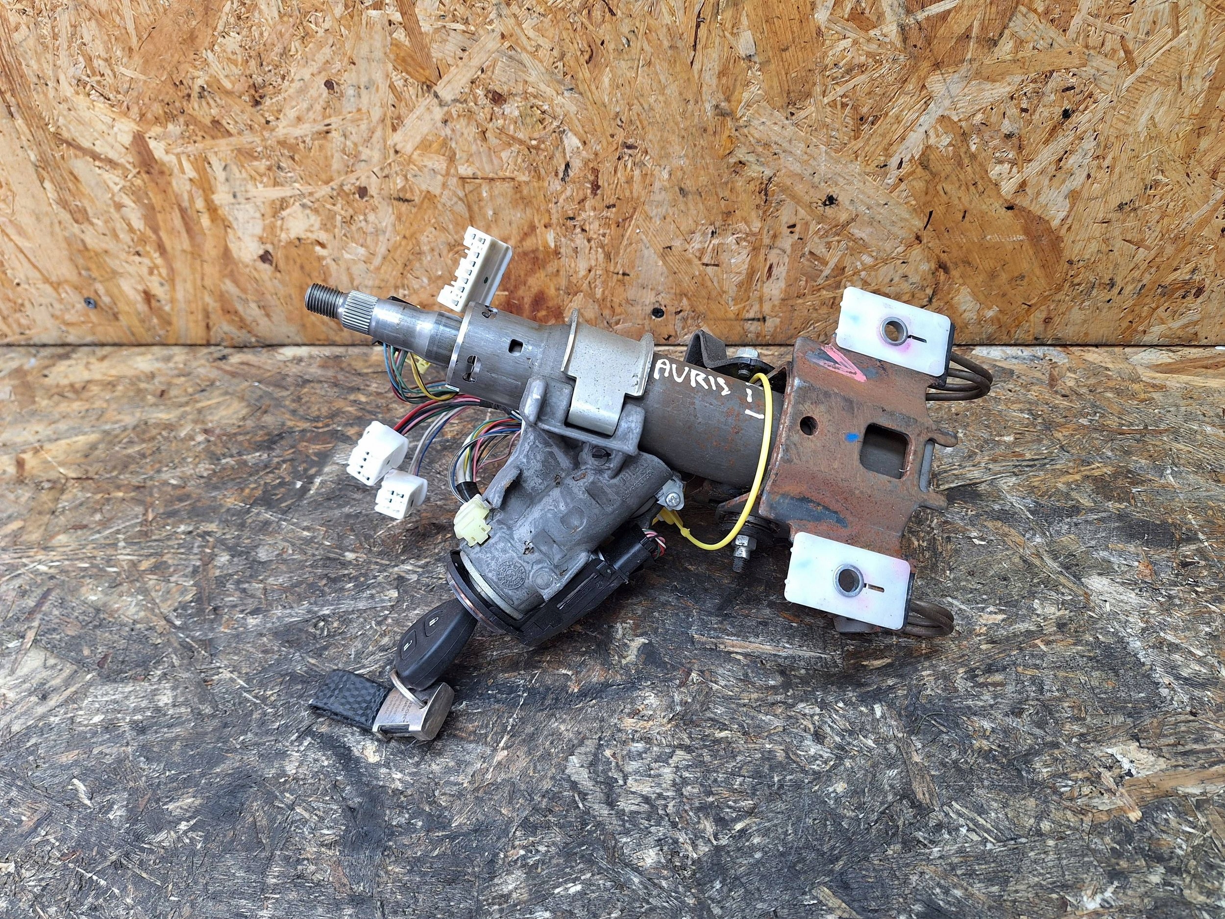 ignition key TOYOTA AURIS and 07-12
