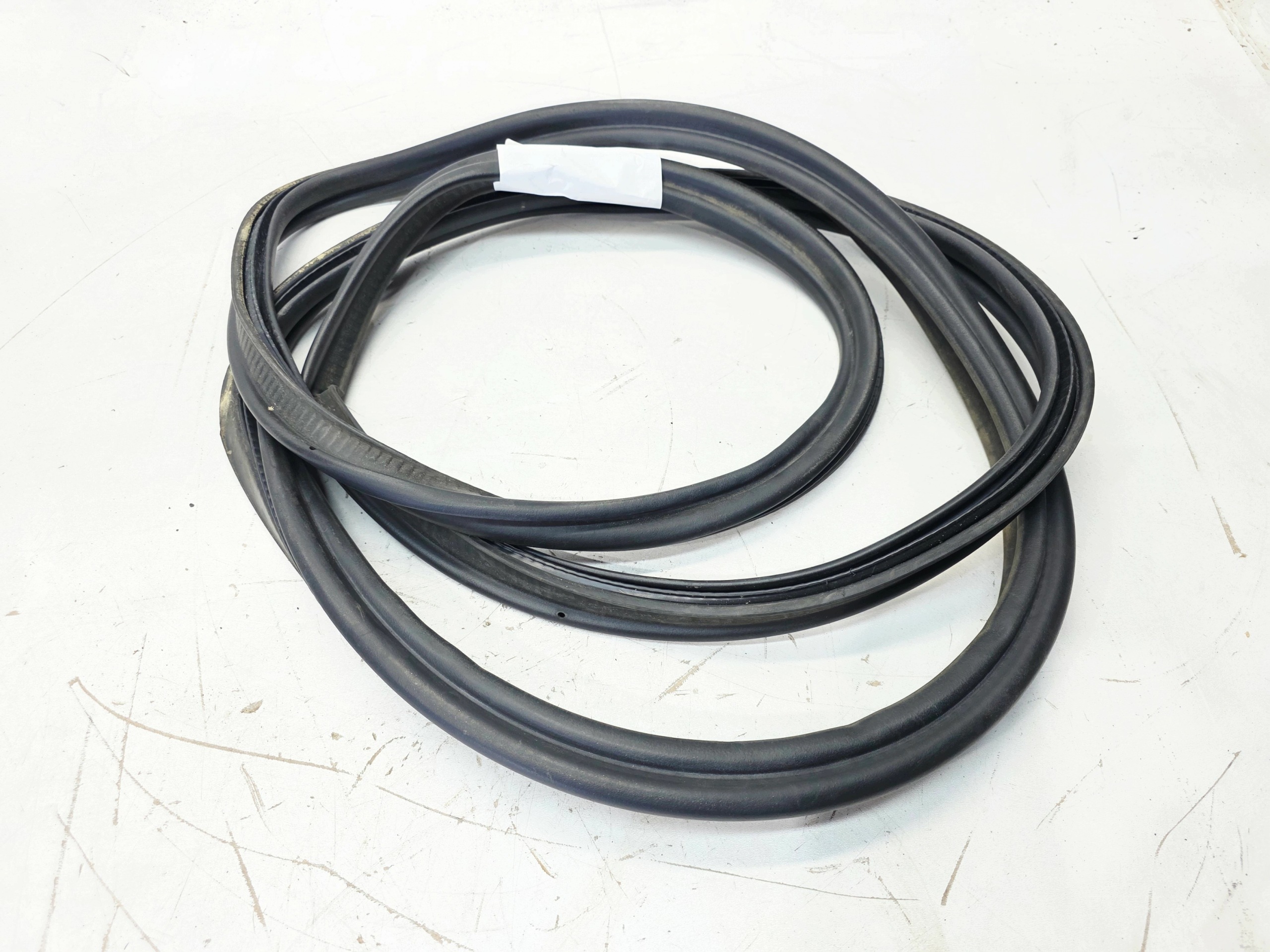 joint du capot coffre AUDI A6 C7 berline 4G5827705