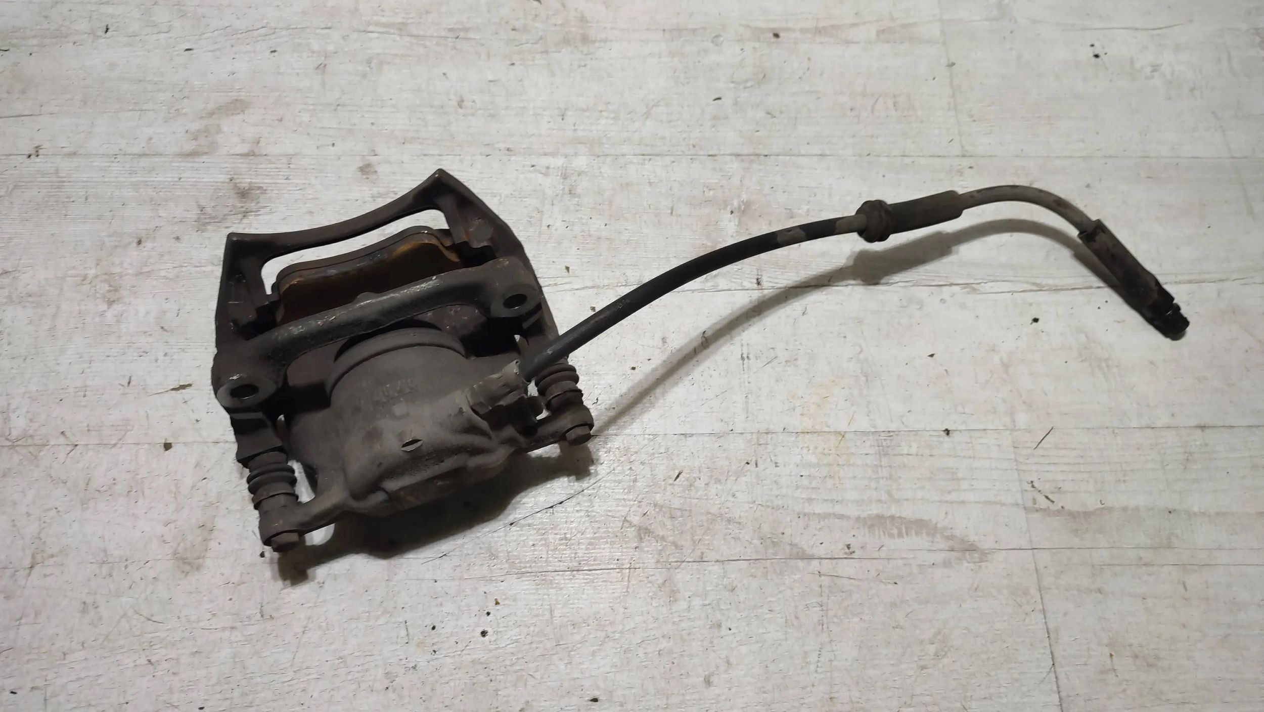 Mercedes-Benz A W176 2017 front side left caliper
