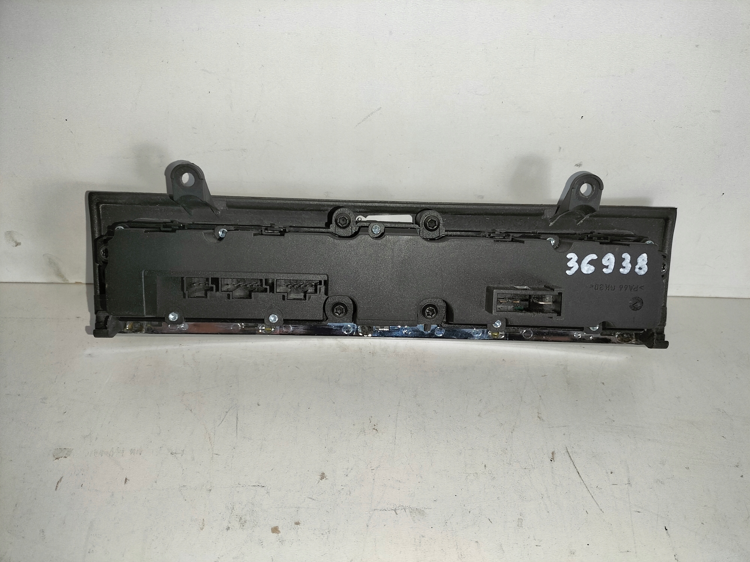 control panel front MERCEDES CLC C203 08
