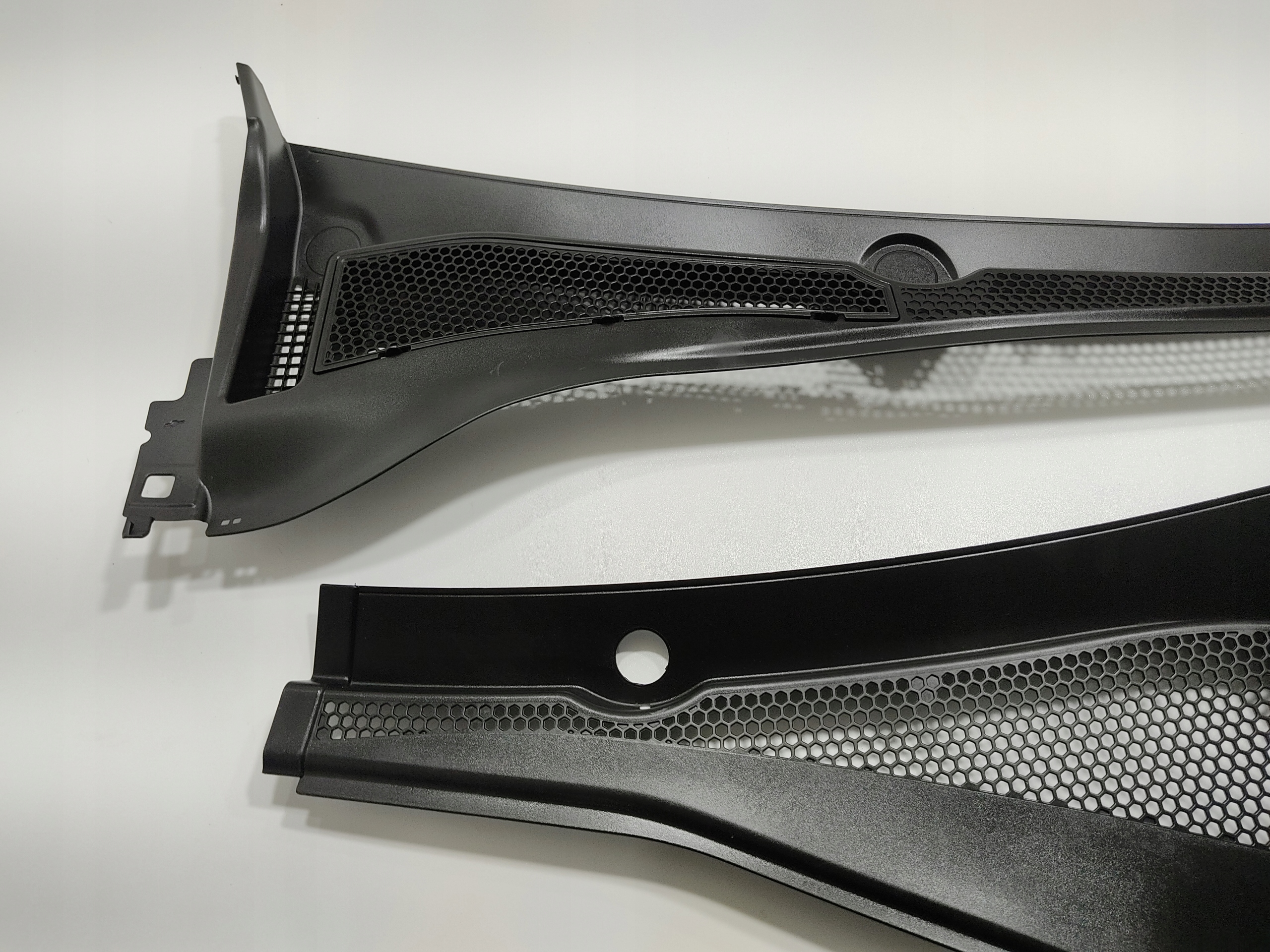 PODSZYBIE LEWE PRAWE KOMPLET CITROEN C3 III 9811934377 9811935477 EUROPA Wersja Europejska