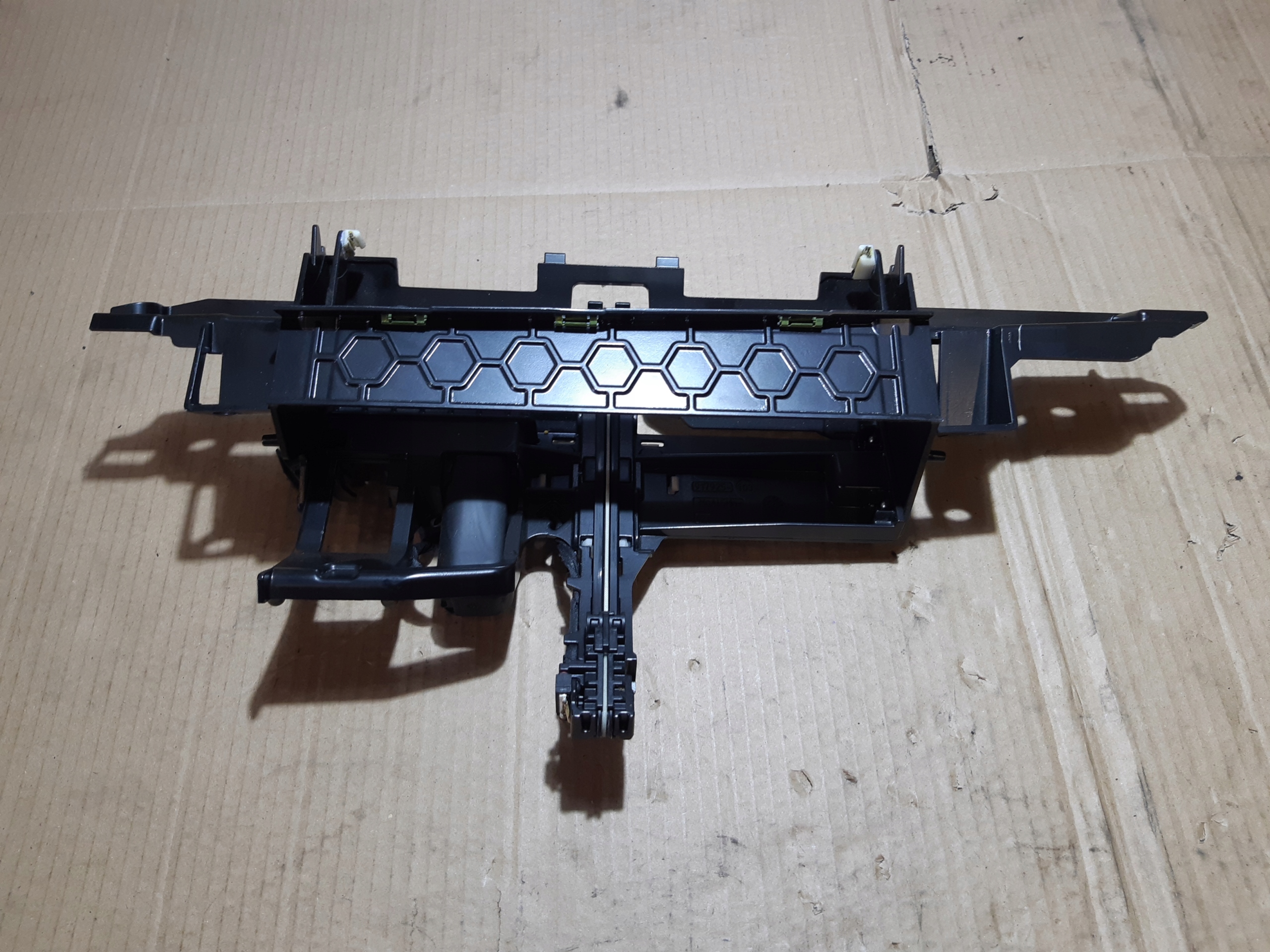 AUDI A6 C7 WINDA WYSWIETLACZA 4G2919601J