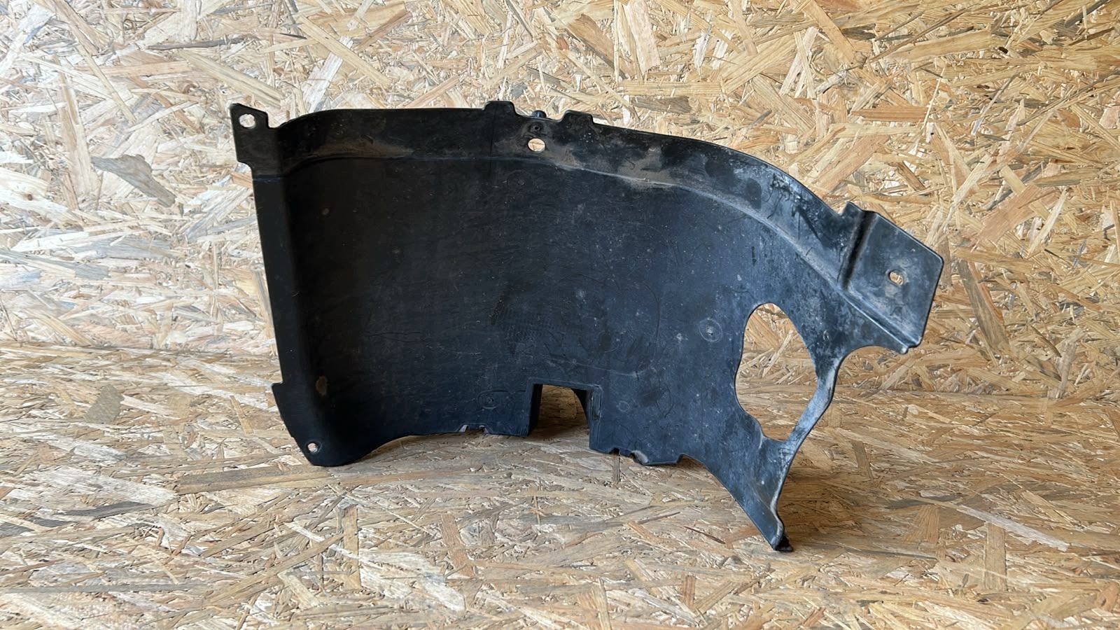 mudguard triangle part NADKOLA left front VW ARTEON 17