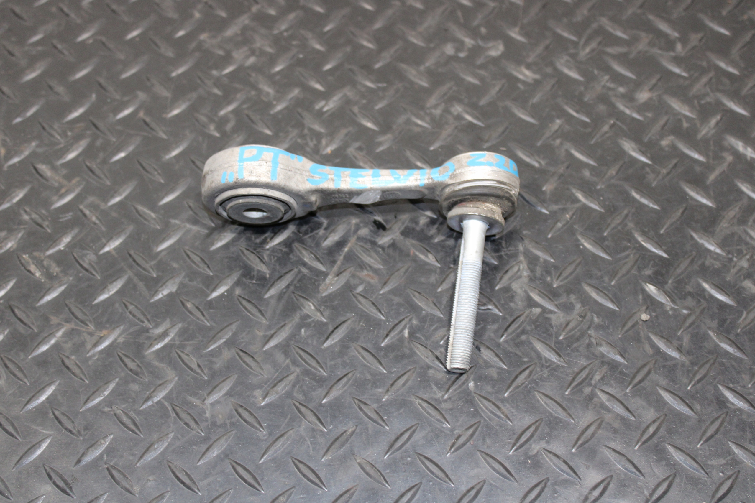 Querlenker KUPPLUNG STABILIZATOR rechts heck ALFA ROMEO STELVIO Q4