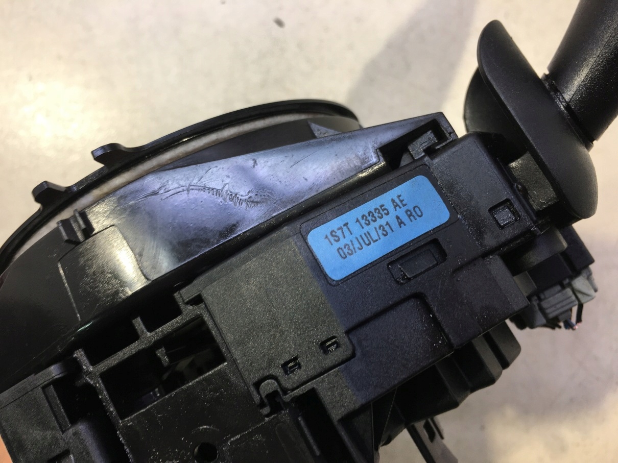 switch ZESPOLNY FORD FIESTA MK6 2S6T14A664AB