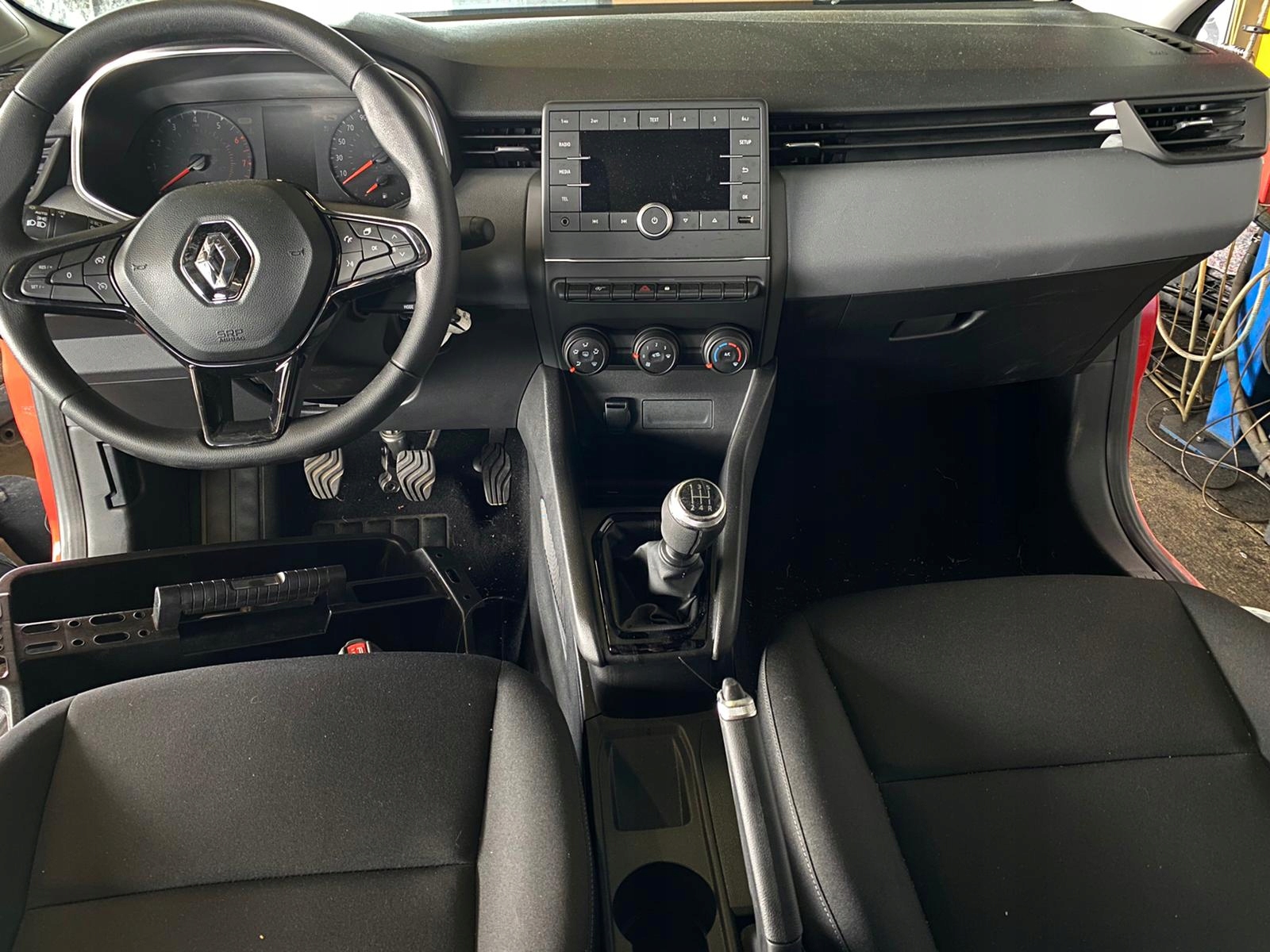 RENAULT CLIO V LENKRAD 484004585R