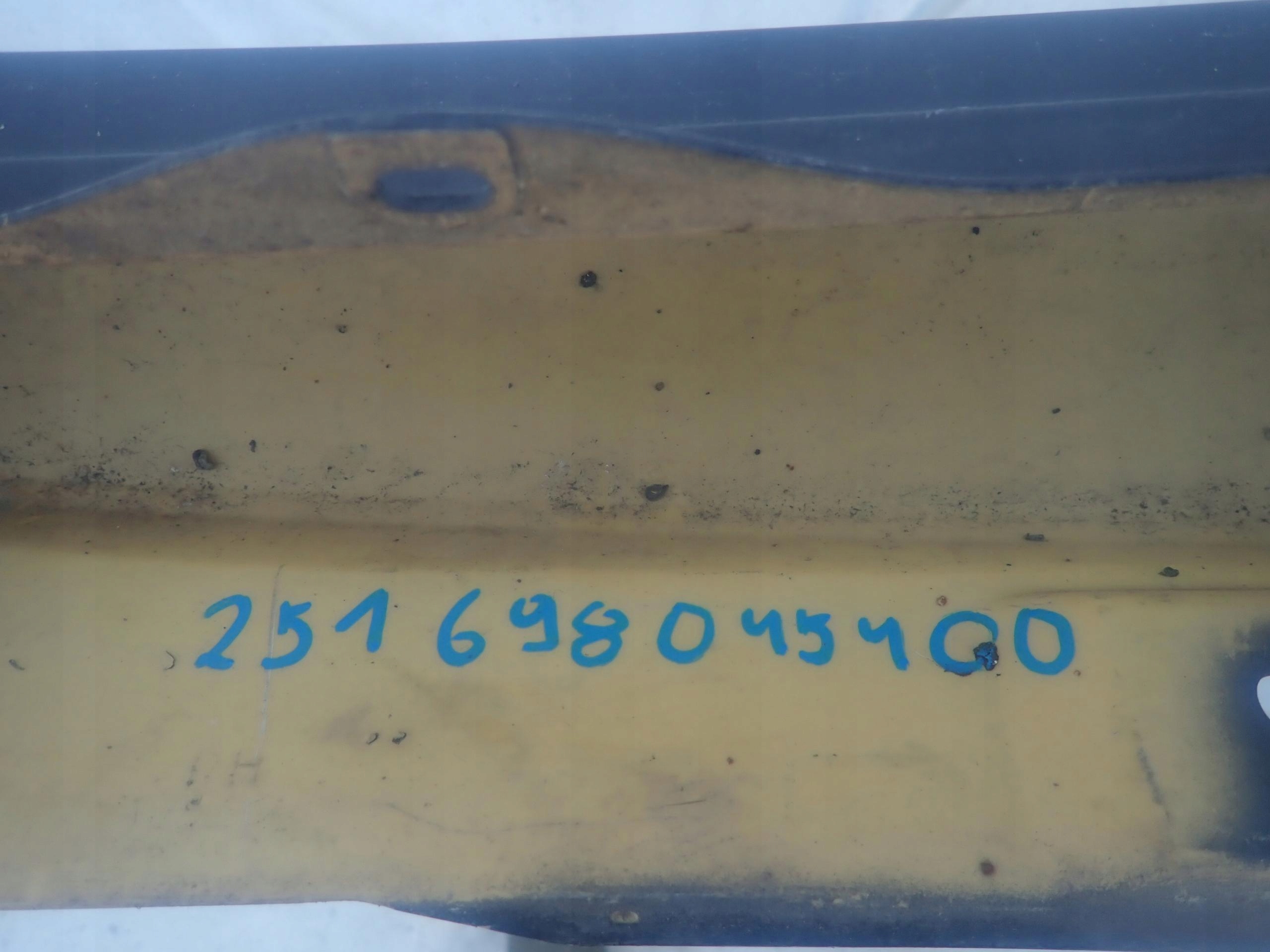 MERCEDES R-KLASA W251 threshold right moulding threshold