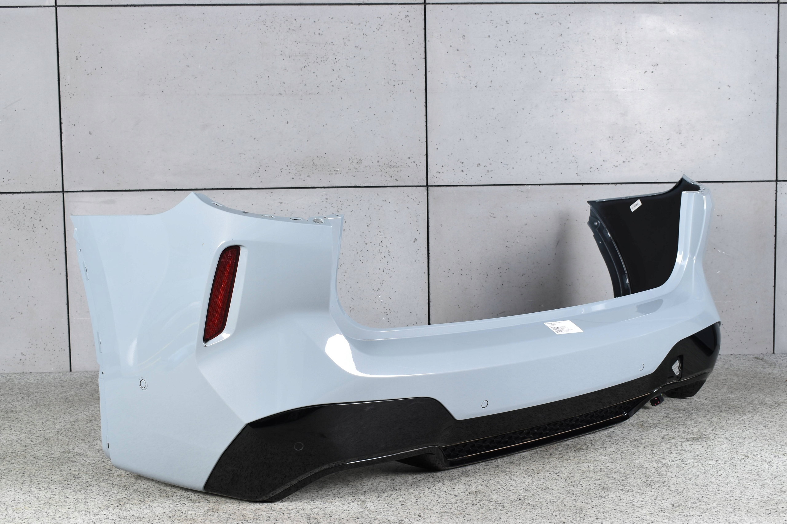 BMW X3M F97 X3 LCI LIFT ZDERZAK TYLNY TYŁ M-POWER M KOLOR C4P Strona zabudowy tył