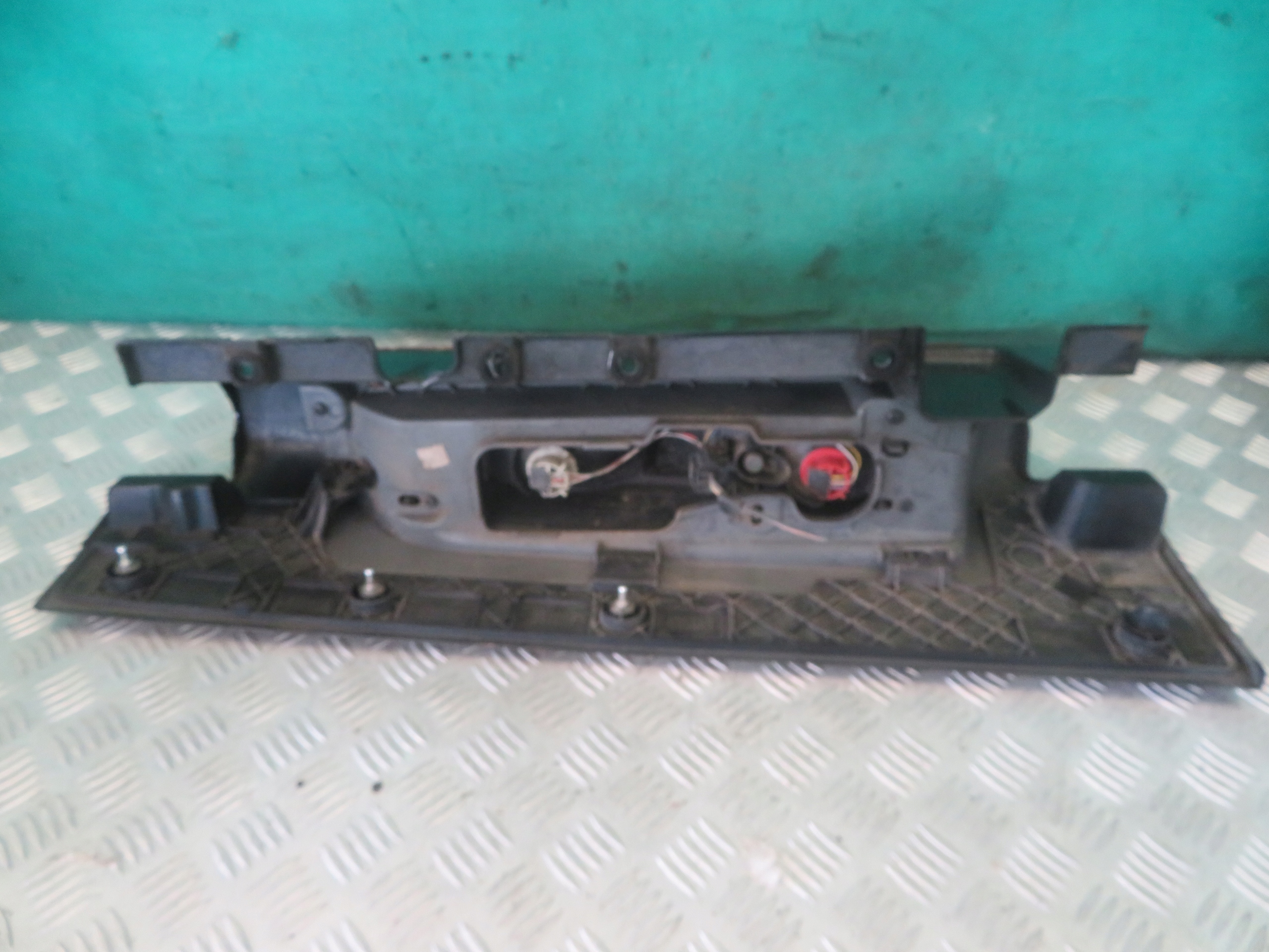 light right rear part OPEL VIVARO RENAULT TRAFIC 20R 265A14210R