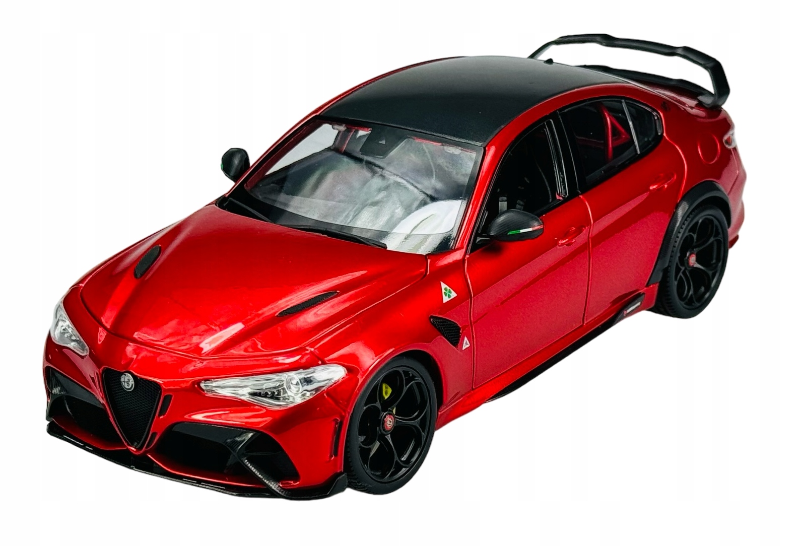 Bburago Alfa Romeo Giulia GTAm Červená 1:18 11049