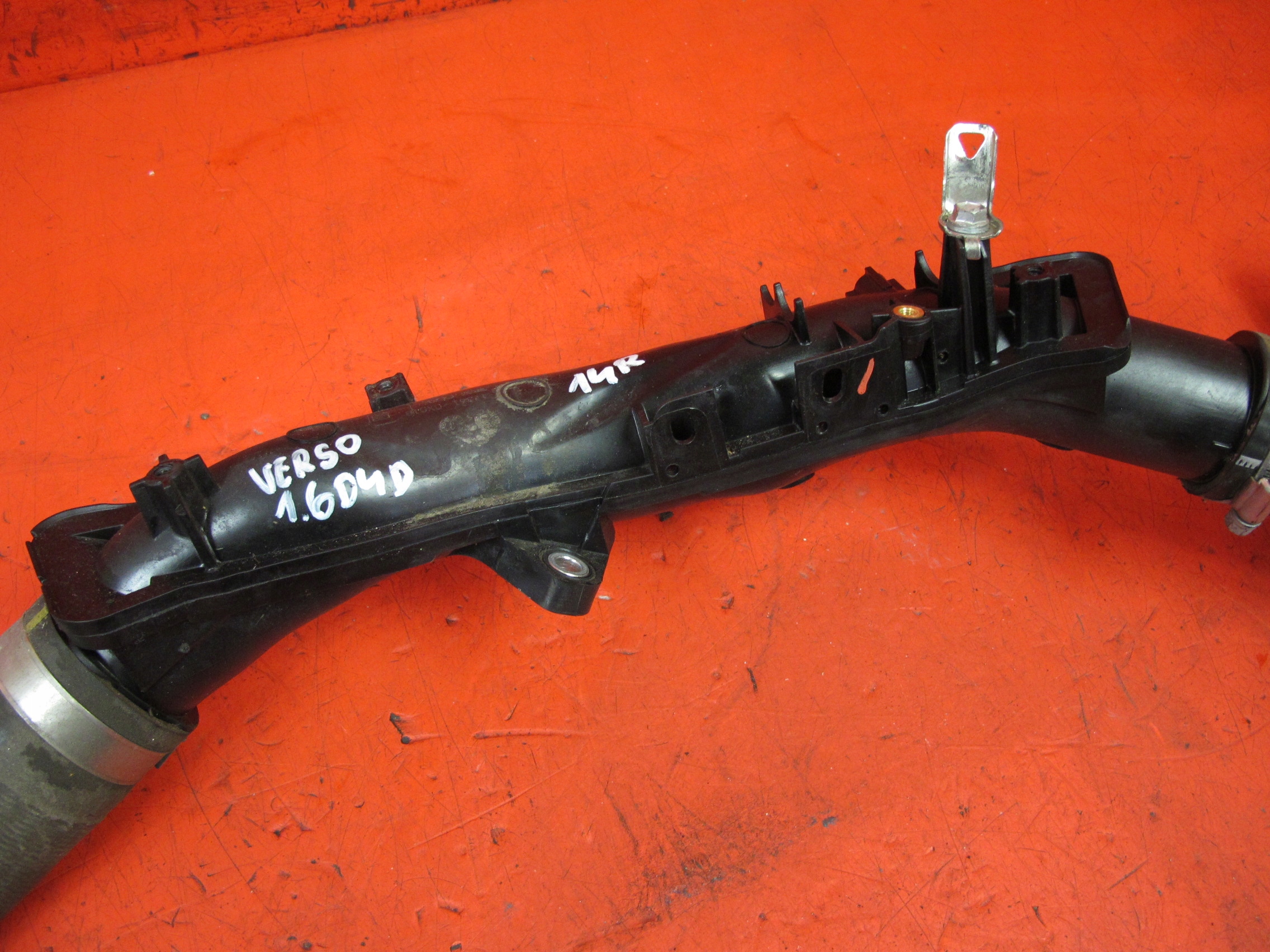 TOYOTA VERSO R2 09- 1.6 D4D Schlauch intercooler