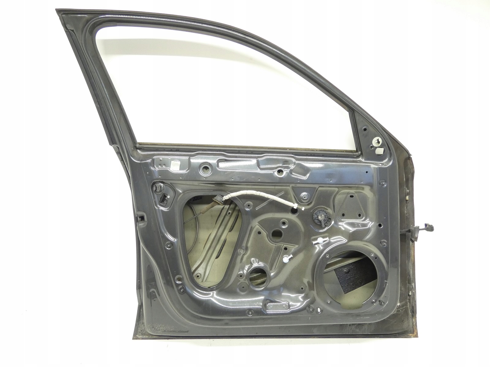 дверь передняя A1 82A 5D SPORTBACK LX7L