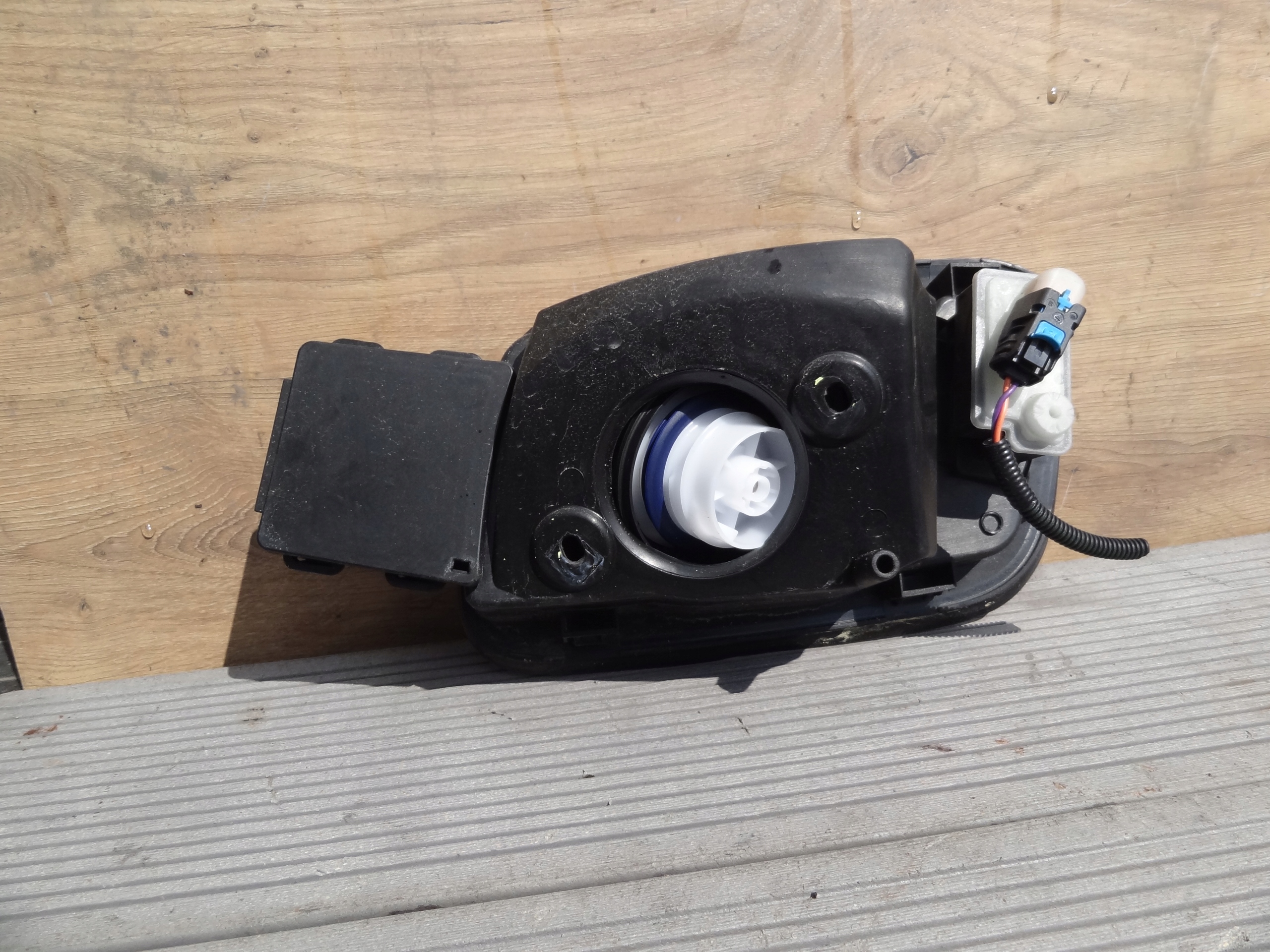 RENAULT ARKANA 2022 KLAPKA WLEWU PALIWA + KOREK ORYGINAL Producent części Renault OE