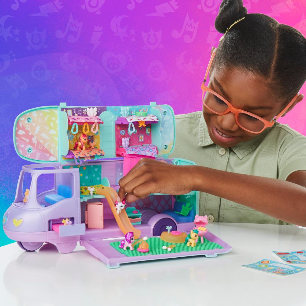 MY LITTLE PONY Zestaw Mini World Autokar kucyków Wiek dziecka 5 lat +