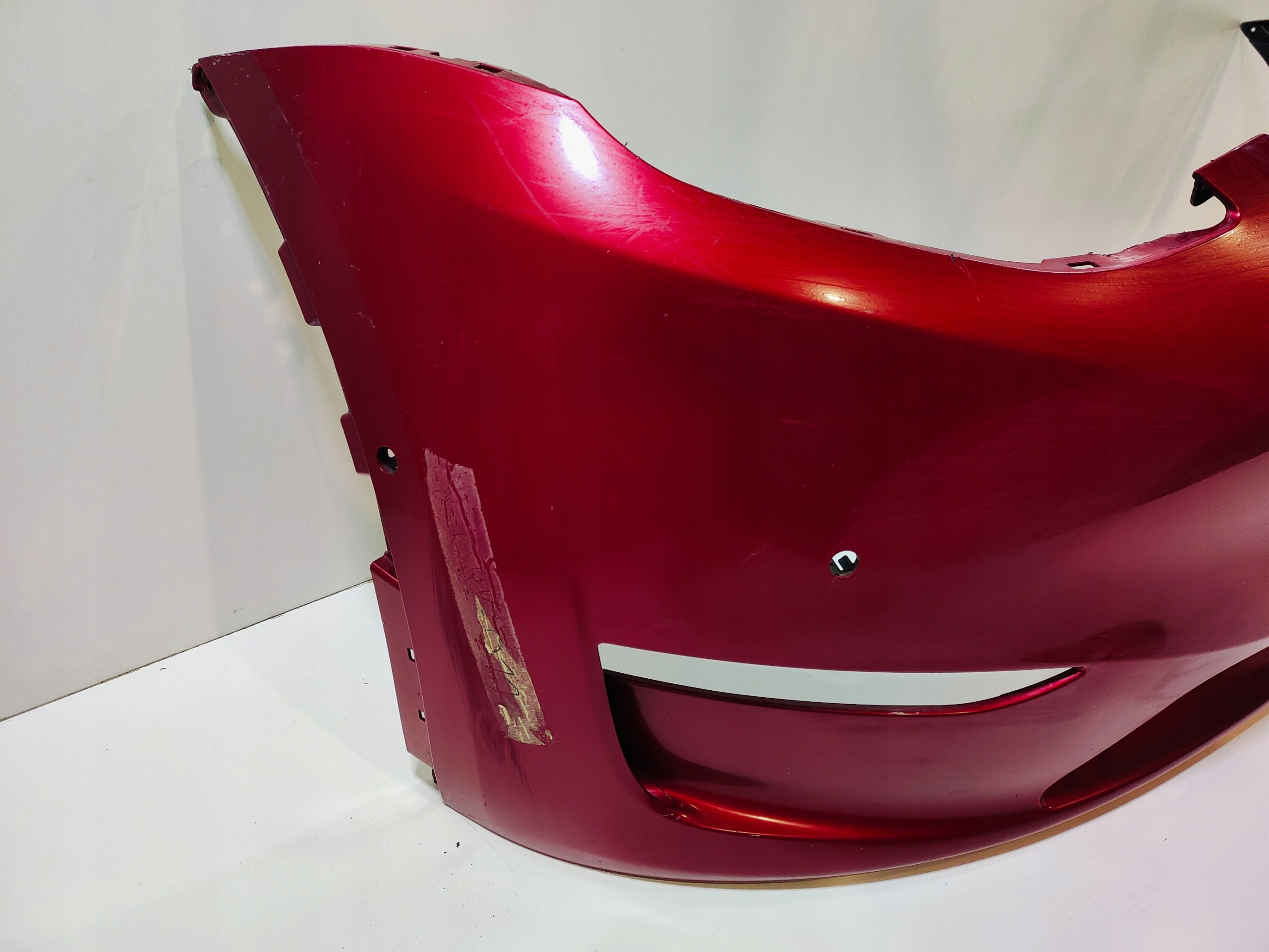 Tesla Model Y 2020- Zderzak przedni przód PDC Strona zabudowy przód