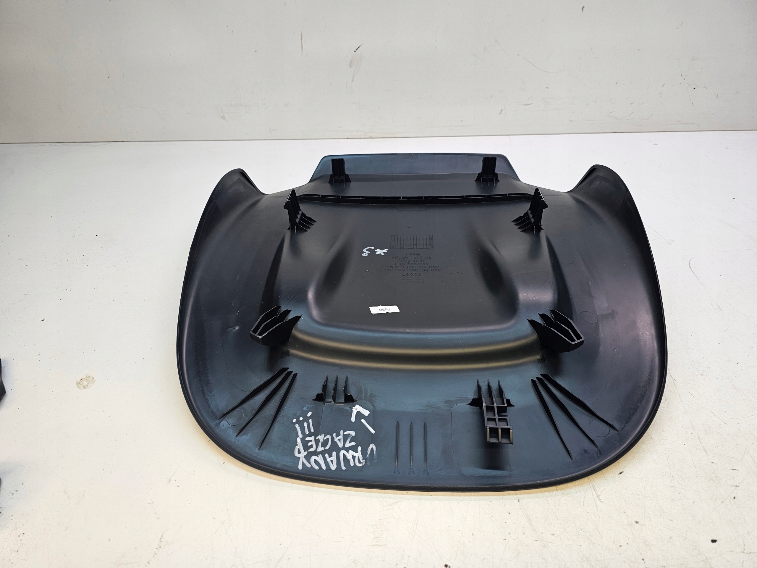 BLENDE ABDECKUNG HINTEN SITZ AUDI A4 B9 A5 8W 8W0881969H