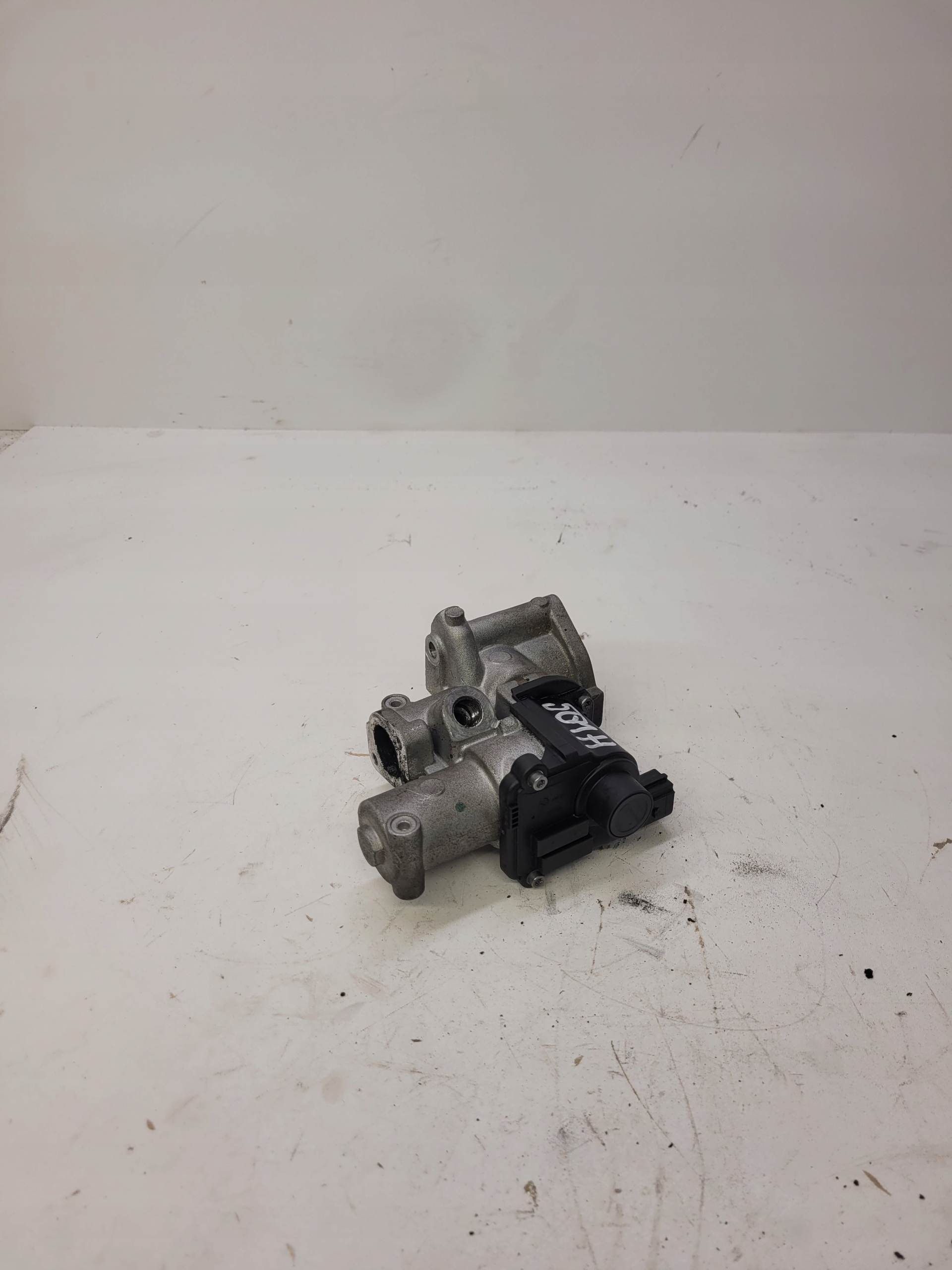 EGR valve AUDI A4 B8 A5 Q5 A6 C7 059131501H