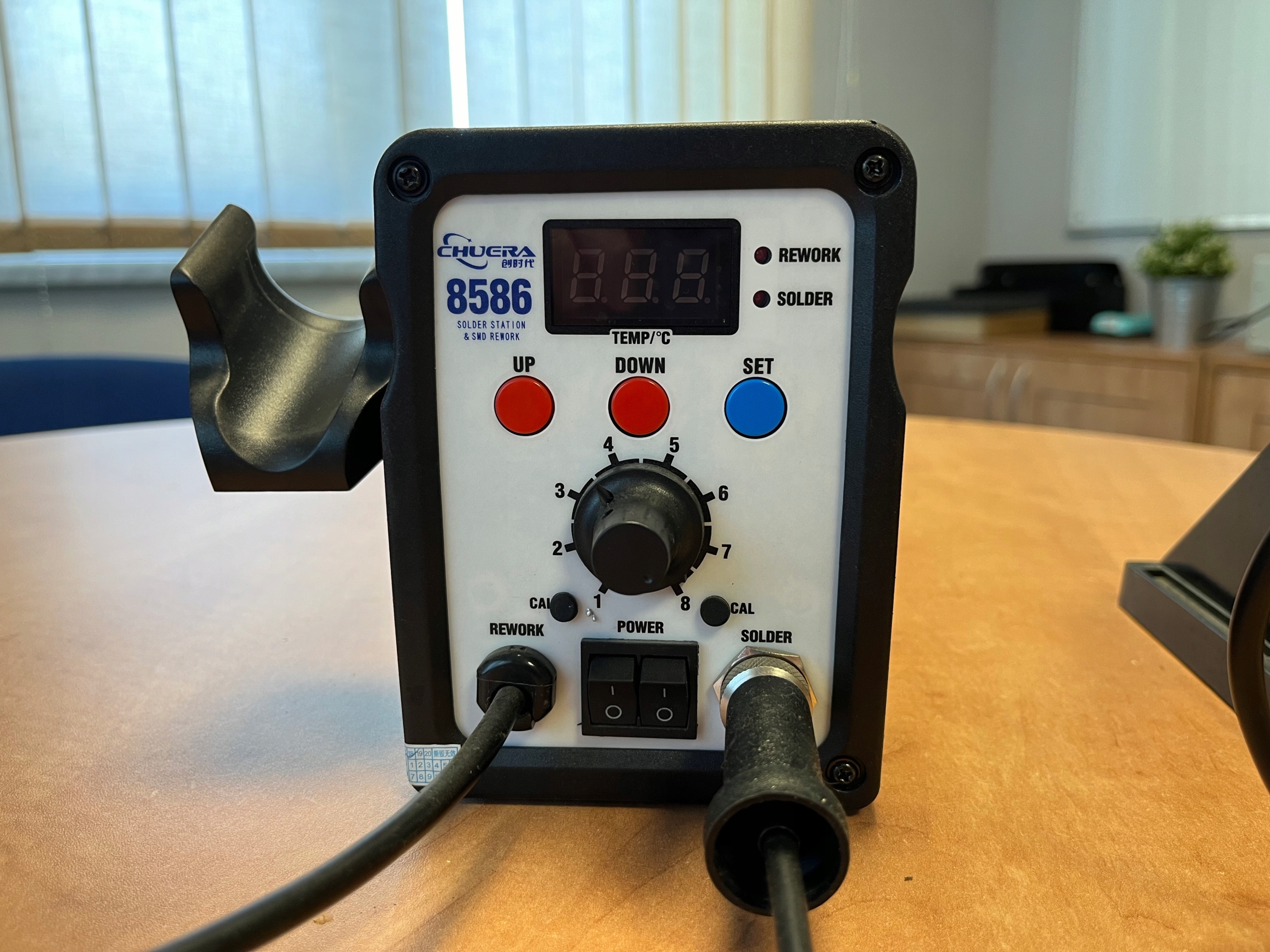 Lutownica wielokanałowa Chuera 8586 Kod producenta 8586