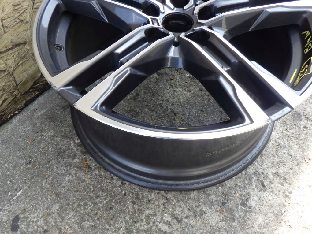 BMW M PAKIET 8J x 18 ET57 5x120 disk hliníkový