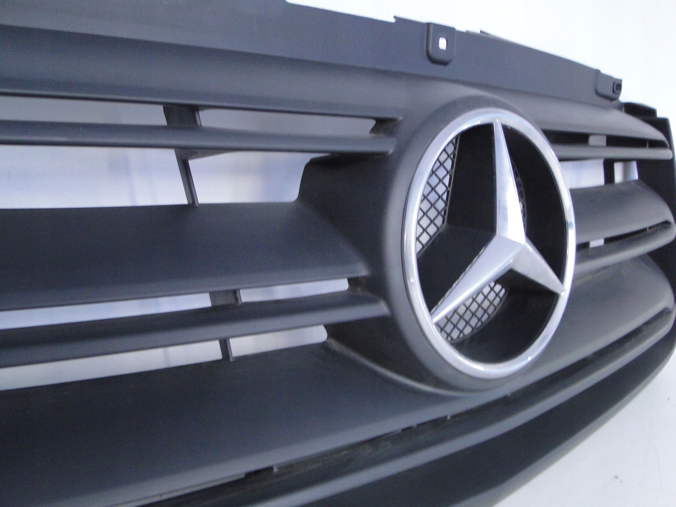 MERCEDES SPRINTER W910 910 W907 907 GRILL ATRAPA BEZ CHROMU Producent części Mercedes-Benz OE