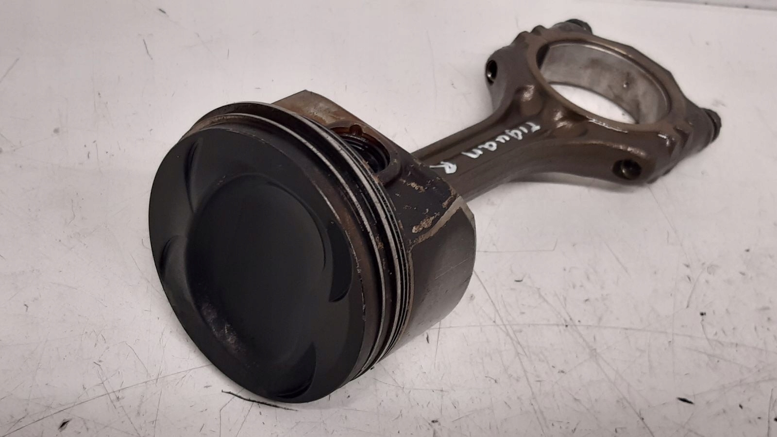 piston connecting rod VW Tiguan 1,4 TSI BWK