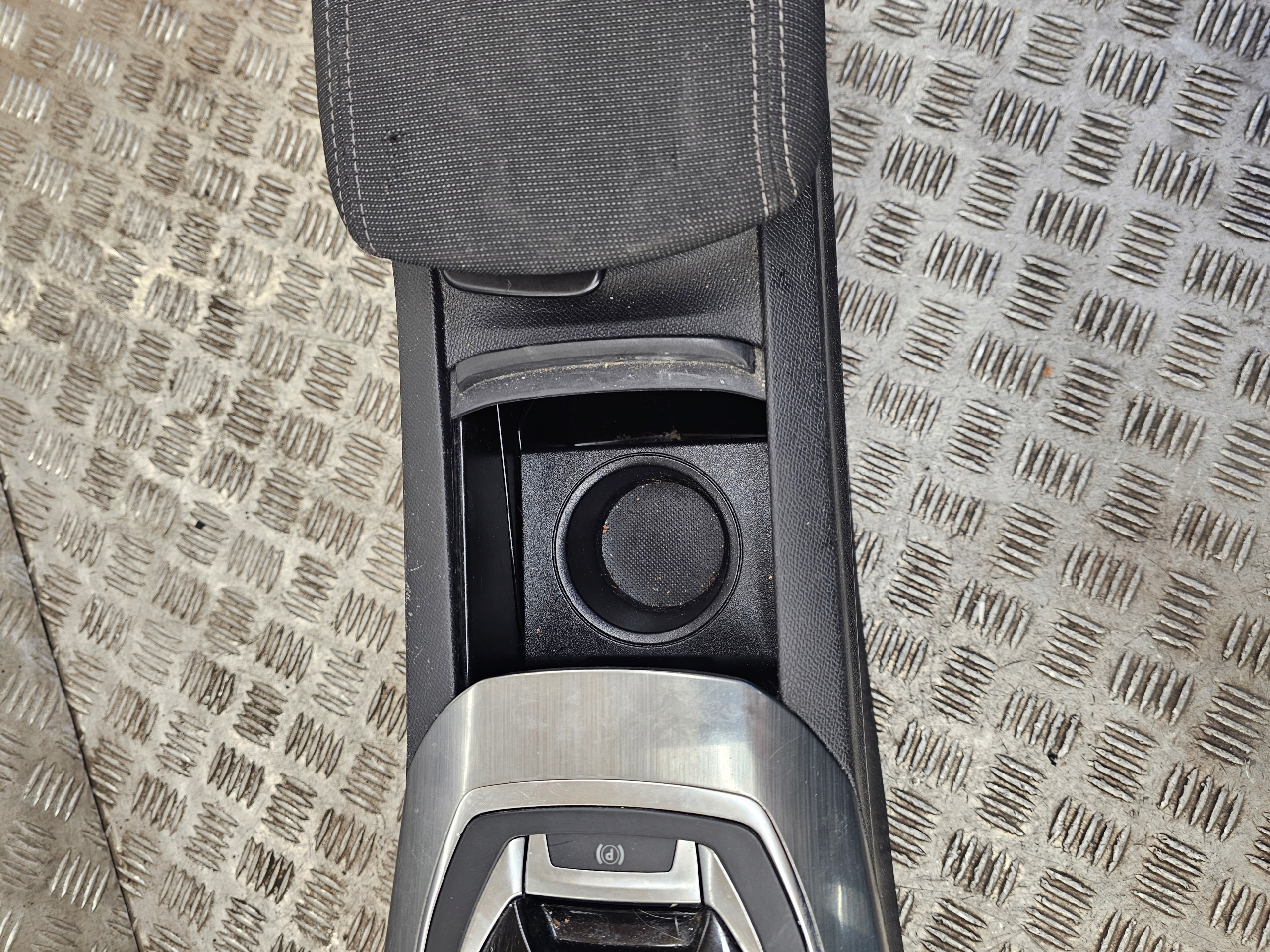PEUGEOT 308 T9 TUNEL central armrest AUTOMAT