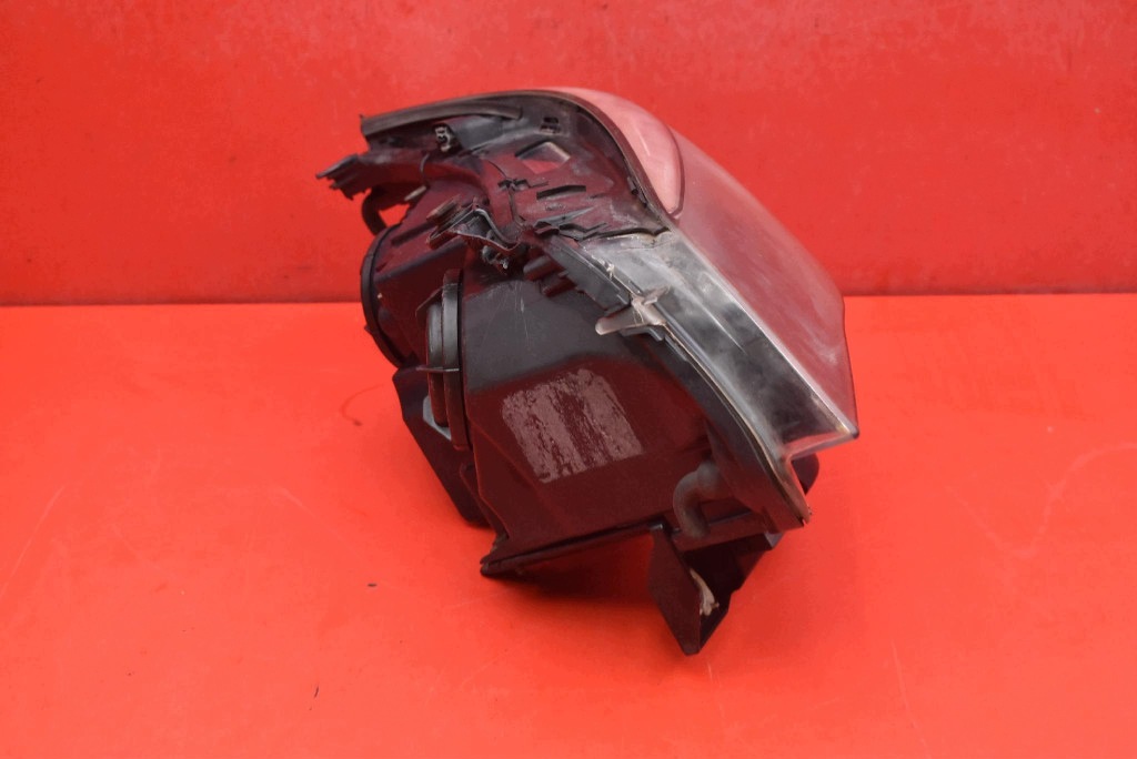 REFLEKTOR links Licht vorne EU BMW E60 E61 03-07