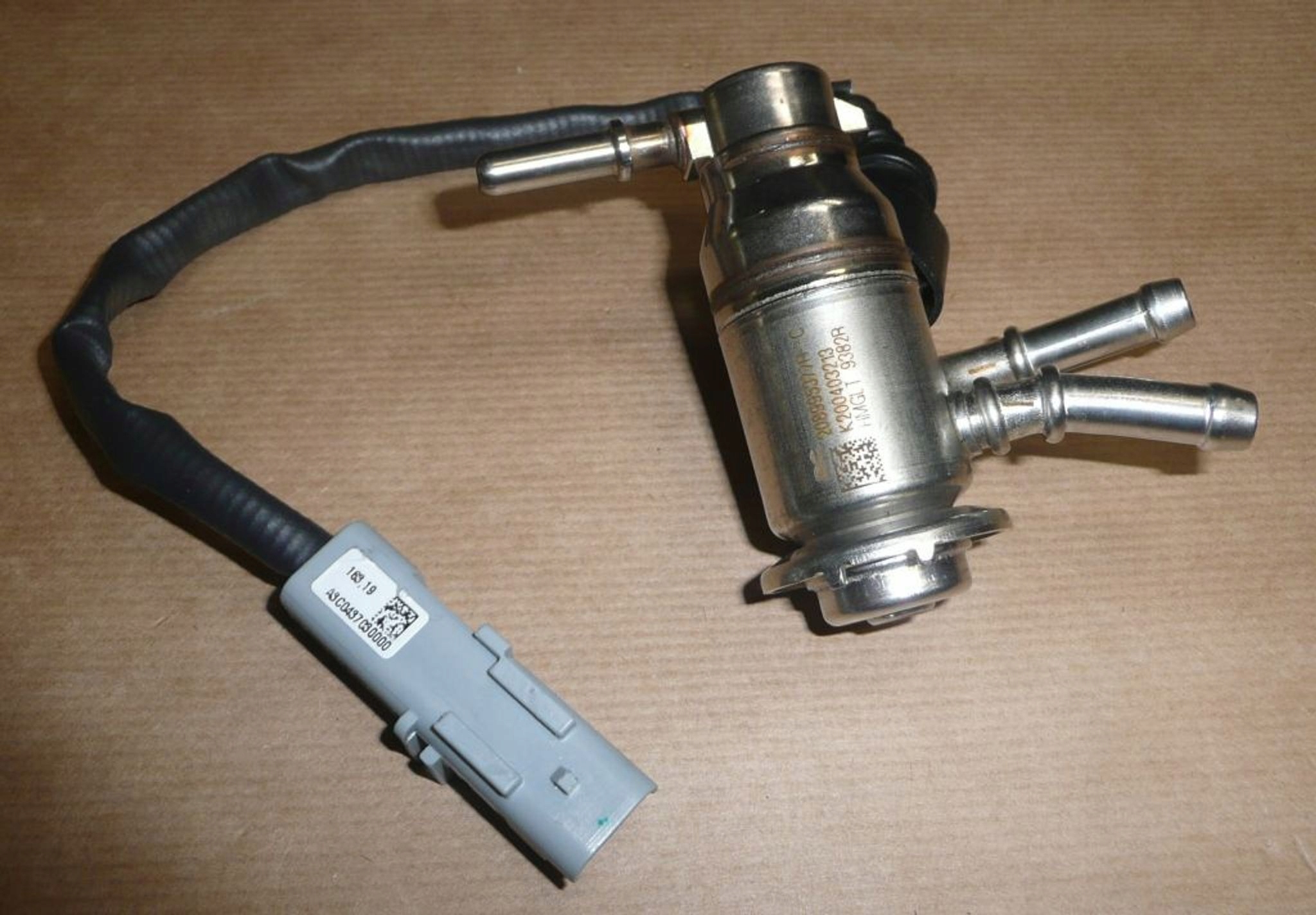 Vstřikovač Adblue R Captur 1.5DCI 208995377R Af