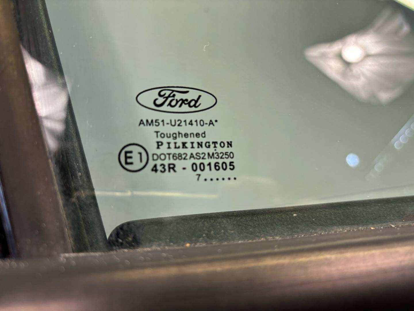 dveře předek pravá strana Ford C-Max 2 2015