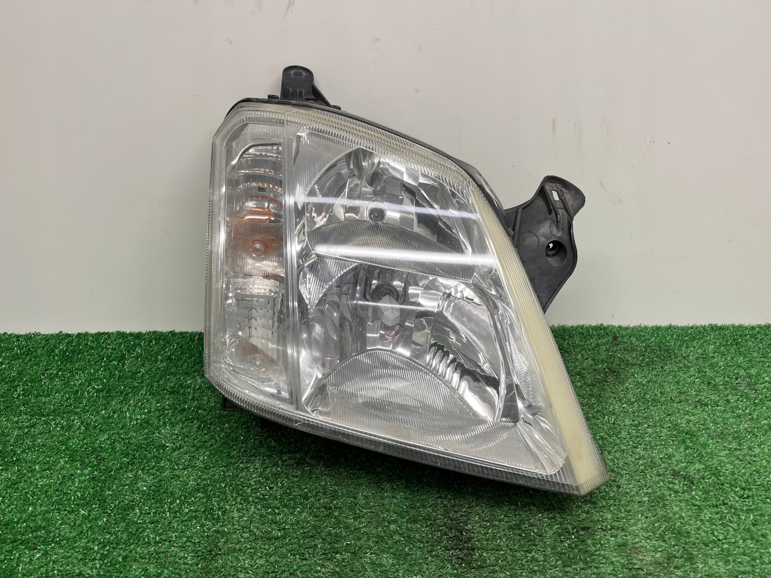light right front OPEL MERIVA A 93321053