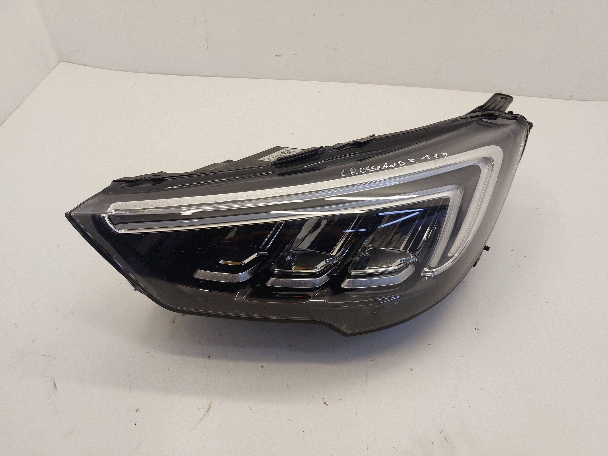 OPEL CROSSLAND 16r> light front left FULL LED 39153431