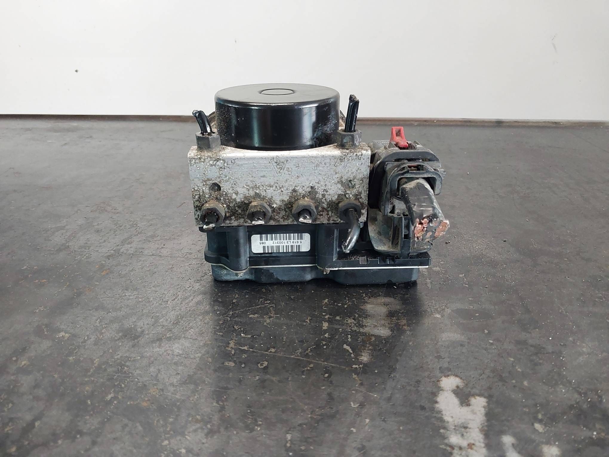 SKODA oe 6R0907379AG насос abs
