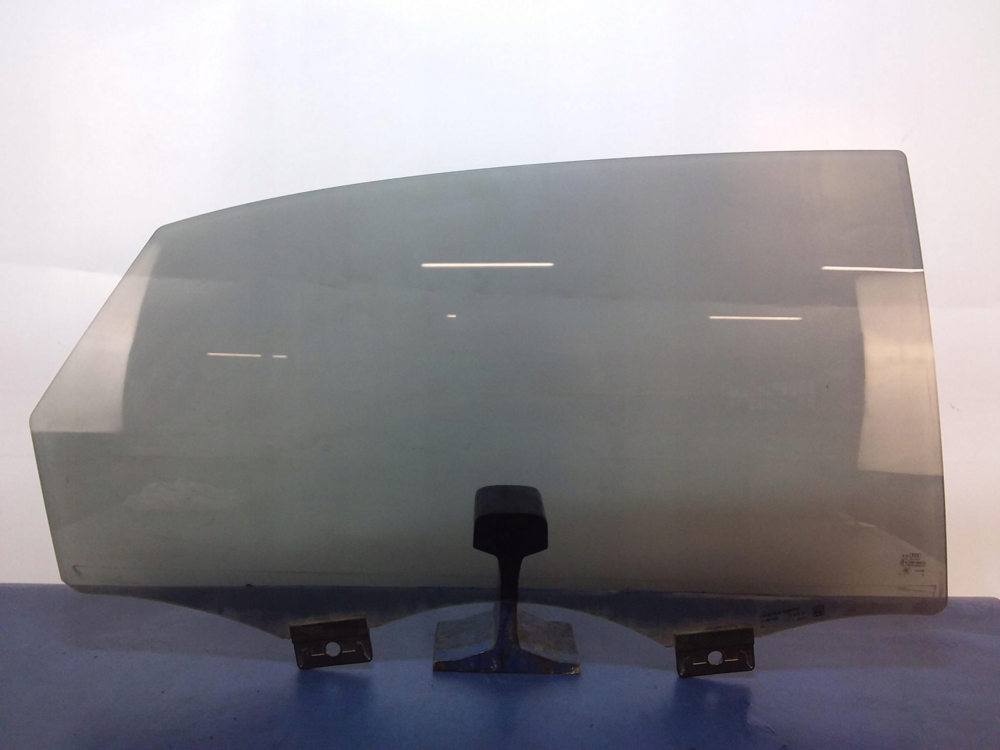 AUDI A8 D4 LONG стекло двери задняя правая двойная