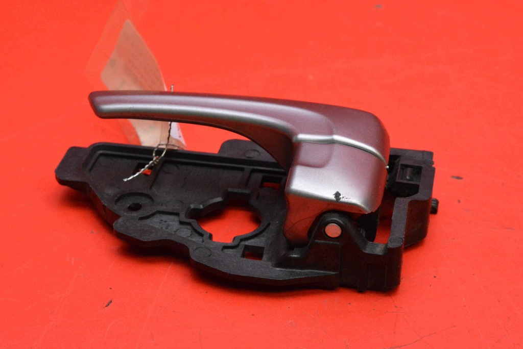 handle inner left front grey 82613-2S000 HYUNDAI IX35 1 and 09-13