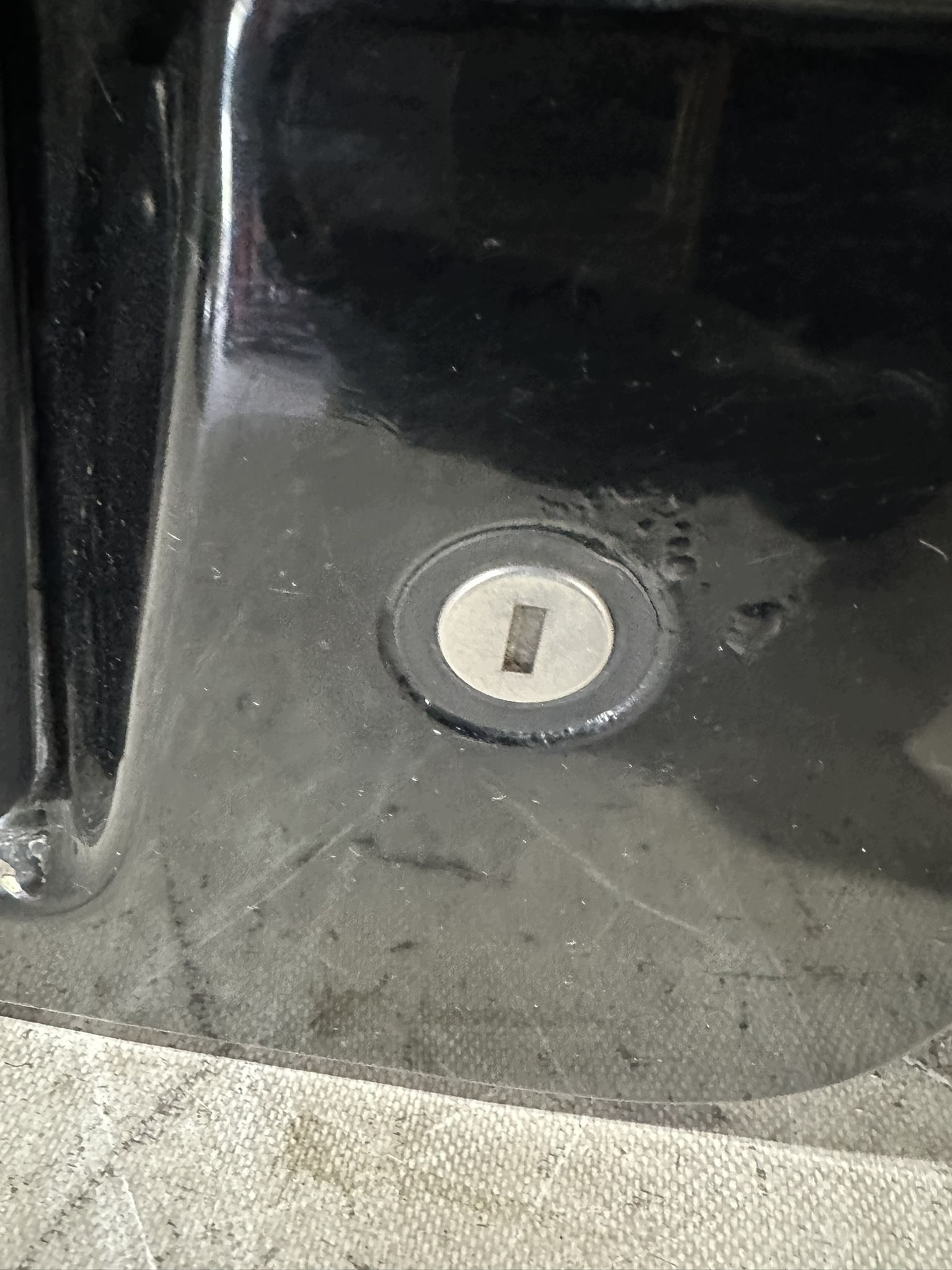 trunk door boot BMW E39 sedan FL SCHWARZ II 668/9