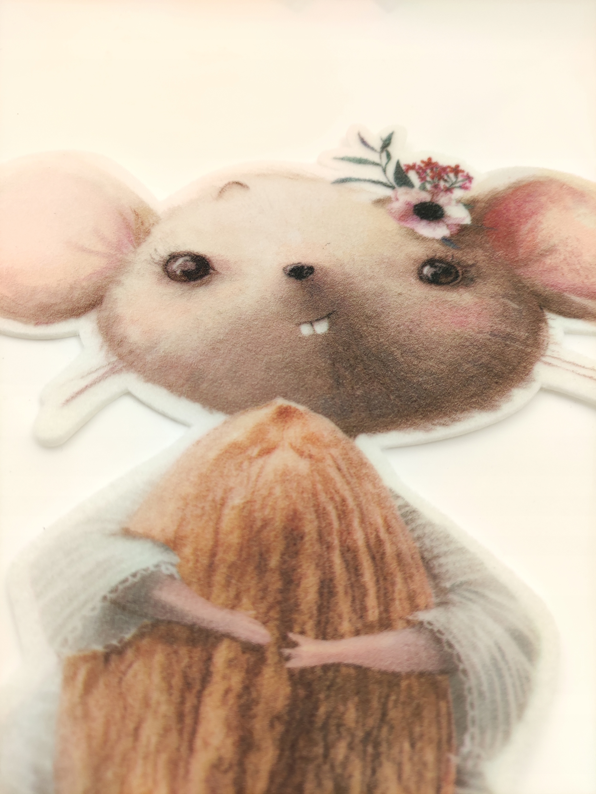 Miękka naklejka prezent dla dziecka MYSZKA 29x40cm Marka WALL Snuggles