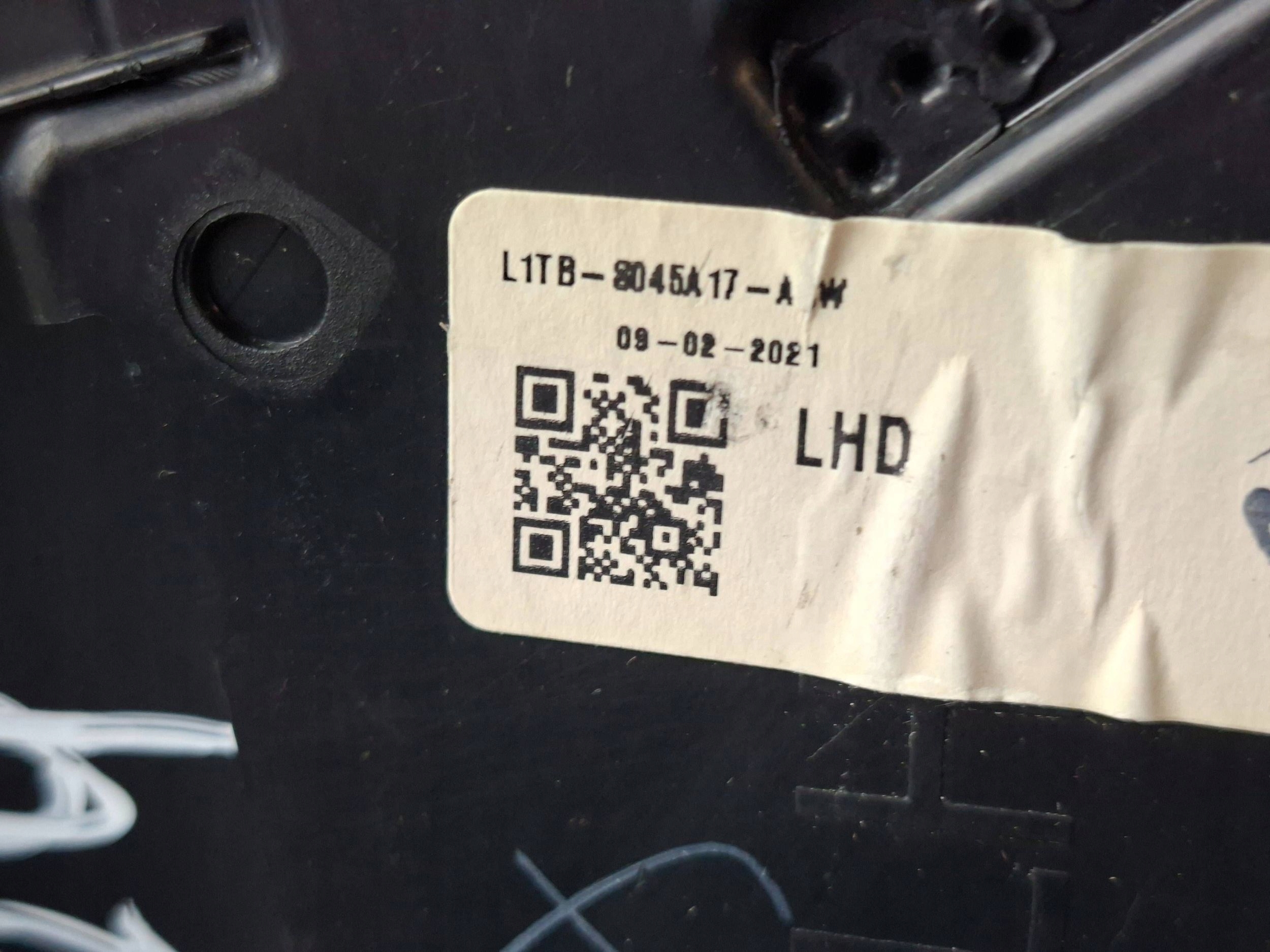 элемент консоли FORD PUMA L1TB-8045A17-A