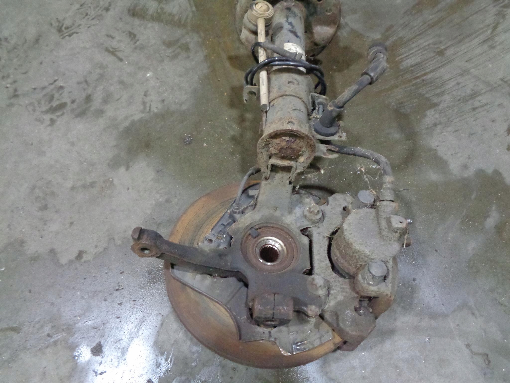 поворотный кулак, цапфа lancia YPSILON 2 II 5d 1.2 8V 2012- левый передний