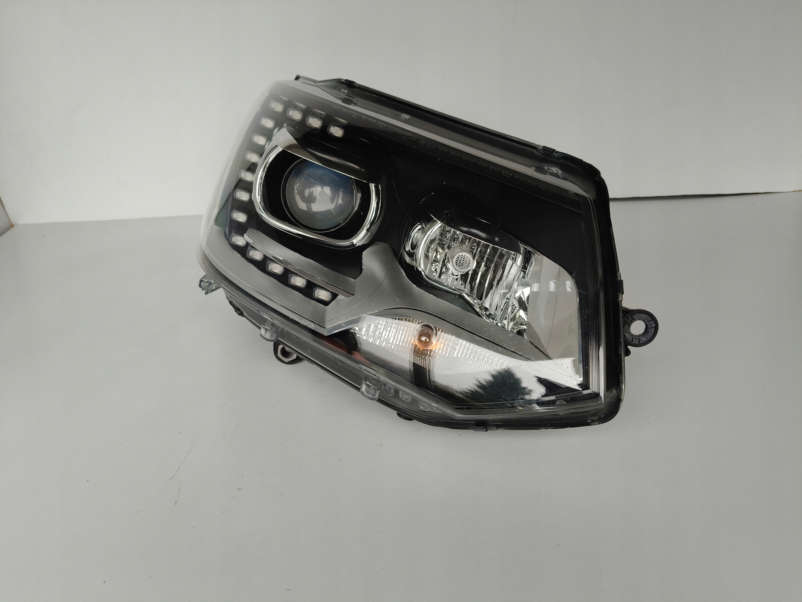 light right REFLEKTOR VW T5 7E 7E0 09-15 LIFT XENON LED