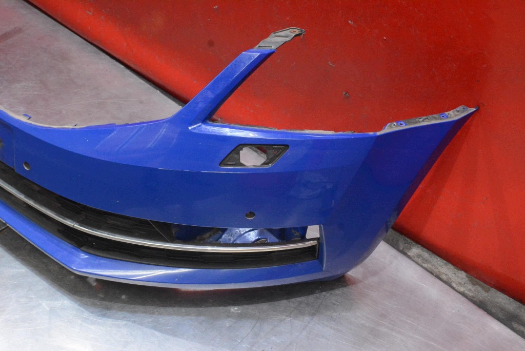 bumper front front LV5F PDC SKODA OCTAVIA 3 III LIFT 17-20