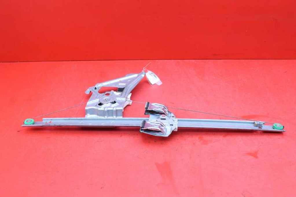 window regulator right front EU A9067200146 MERCEDES SPRINTER W906 06-19