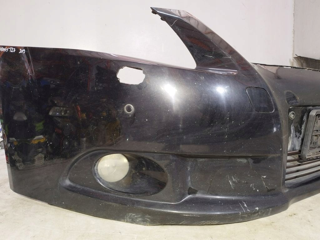 Toyota Avensis III 3 T27 bumper front front 209